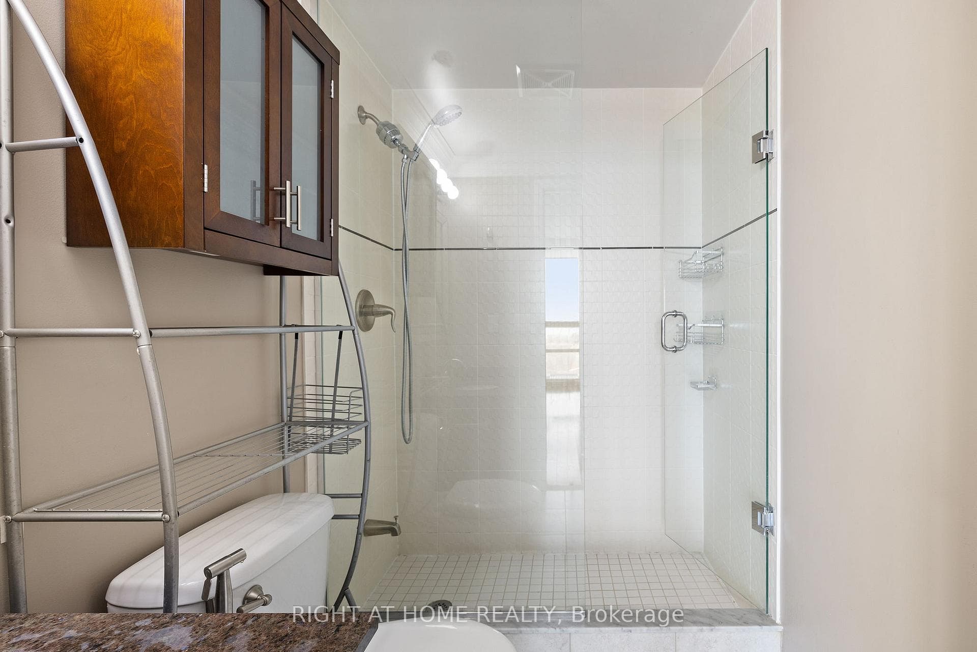 2240 Lake Shore Boulevard Unit 806 photo 14
