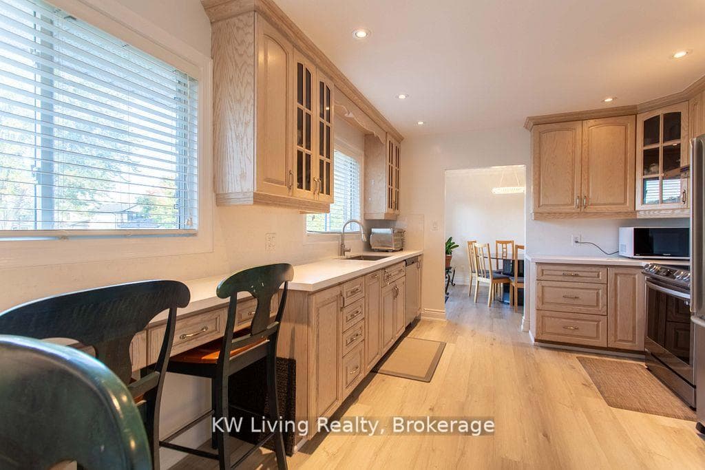 702 Lake Drive photo 21
