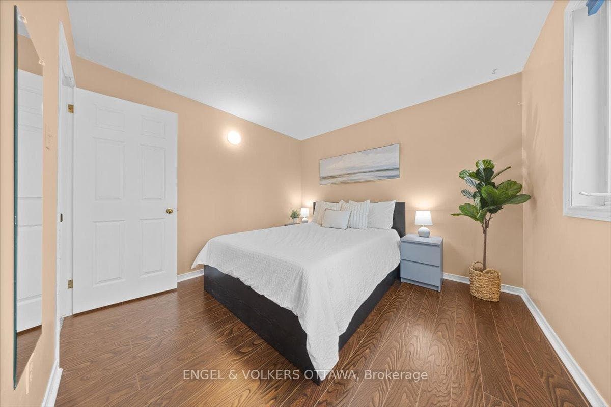 3762 Autumnwood Street photo 23