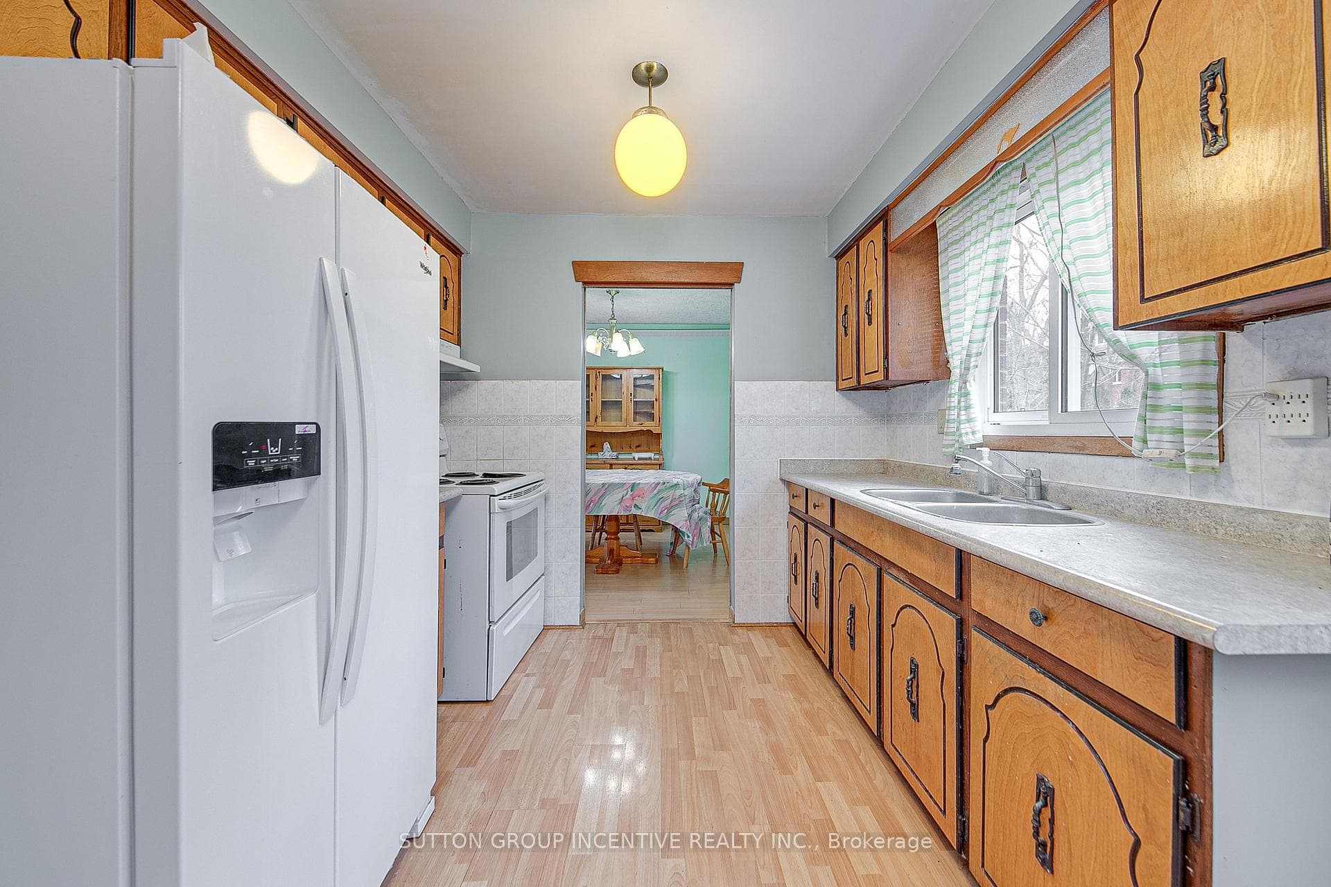64 Collete Crescent photo 12