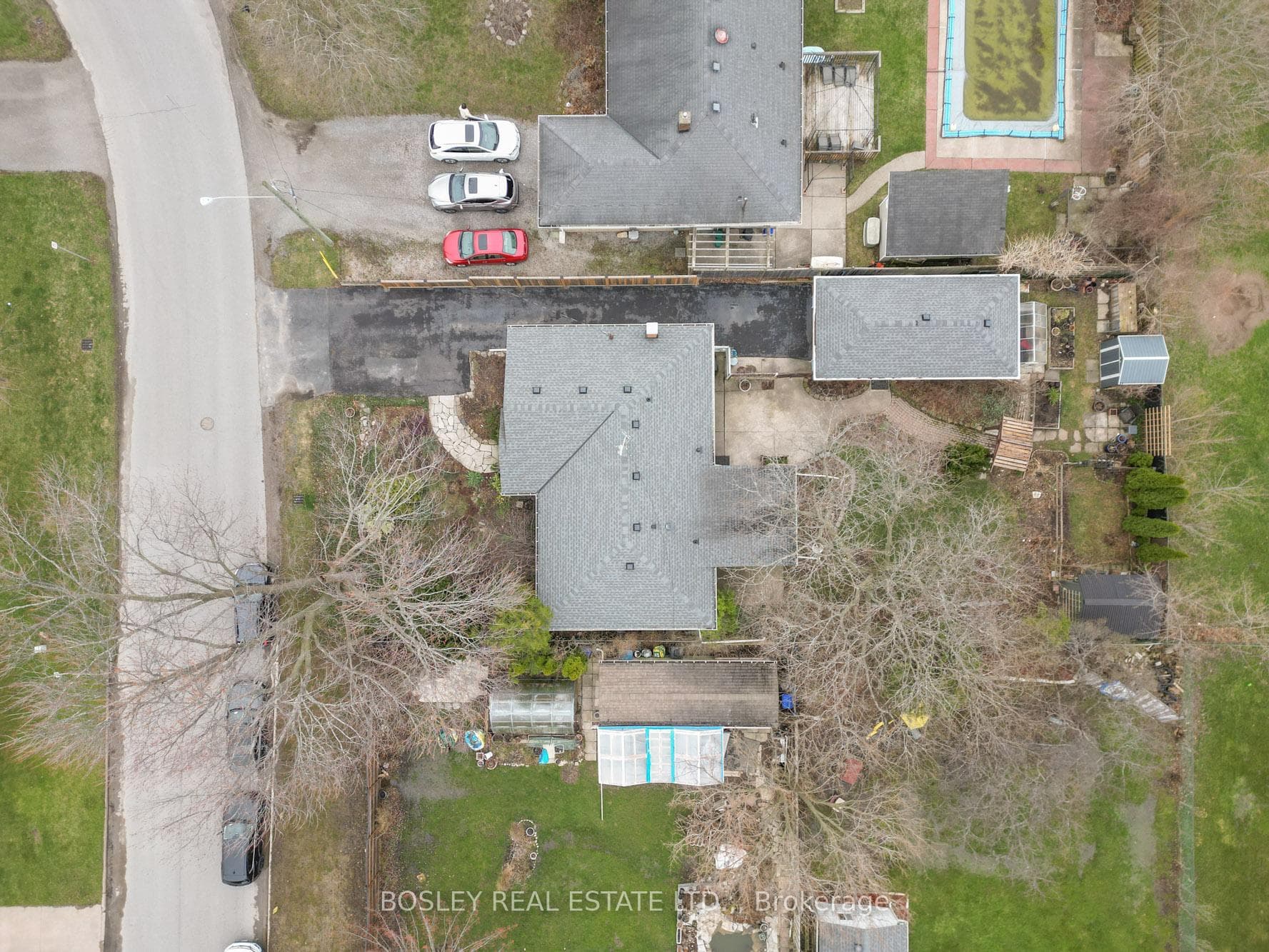 47 Albany Drive photo 35