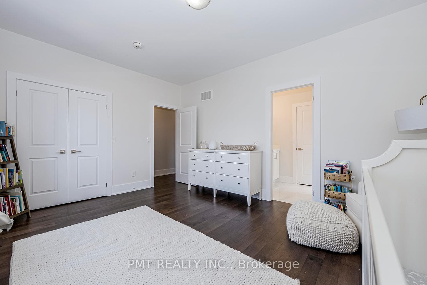 955 Eighth Street photo 26