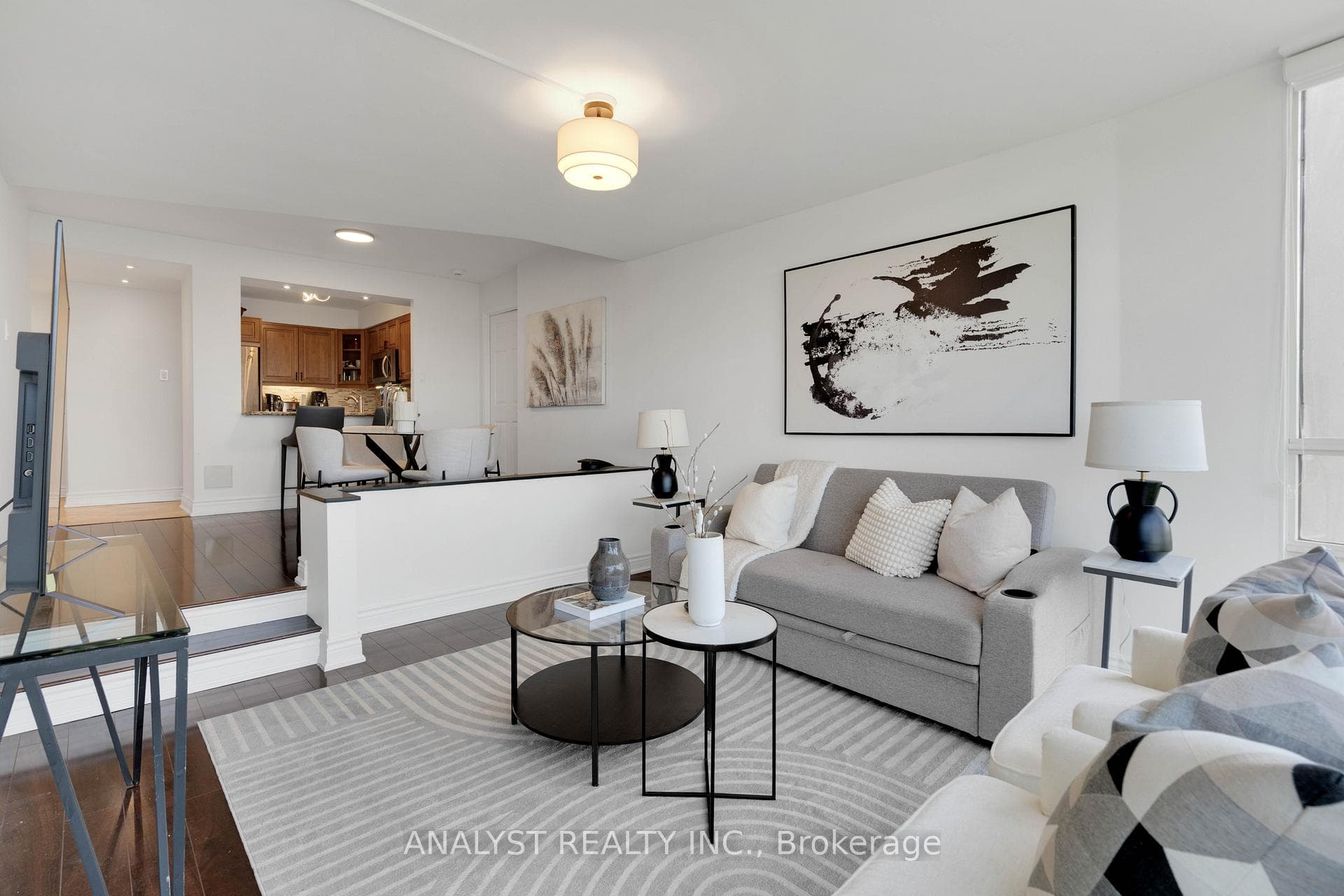 50 Eglinton Avenue Unit 909 photo 16
