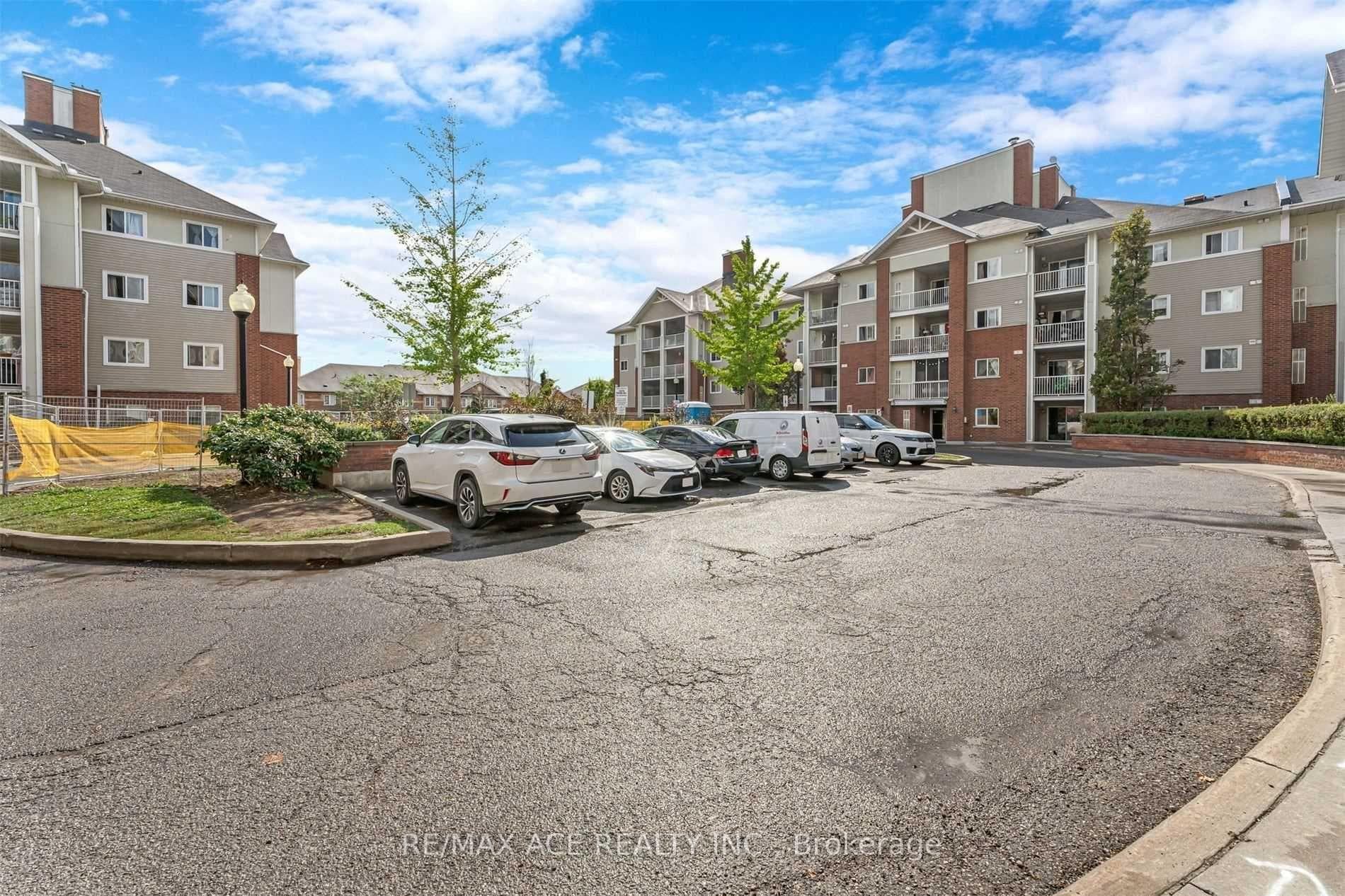 5225 Finch Avenue Unit 121 photo 19