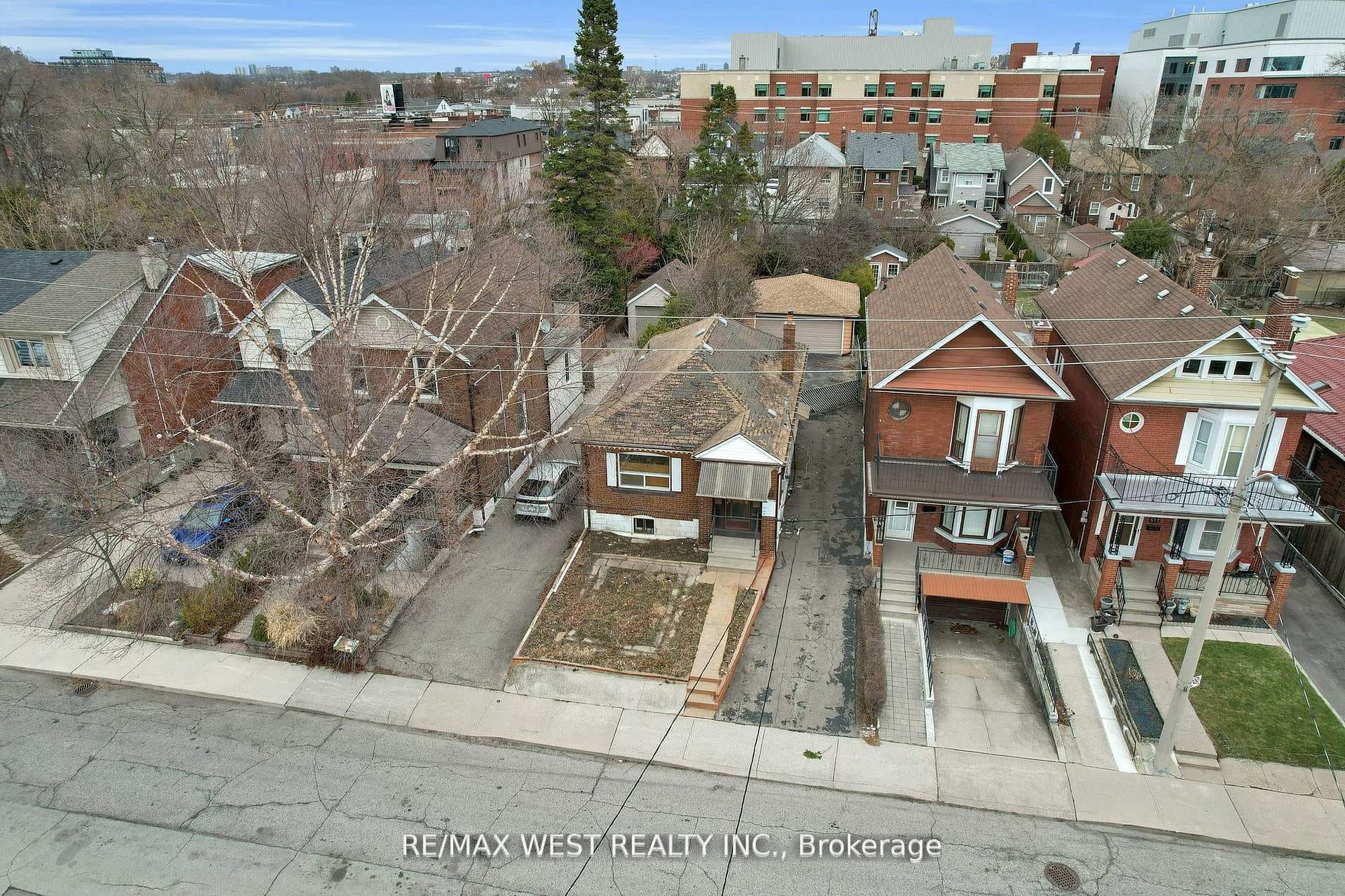 661 Beresford Avenue photo 4