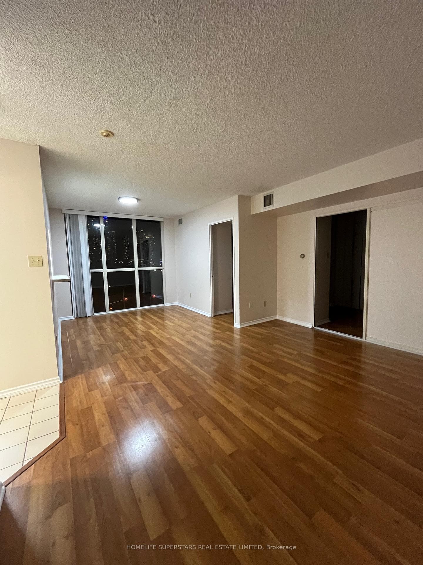265 Enfield Place Unit 804 photo 9