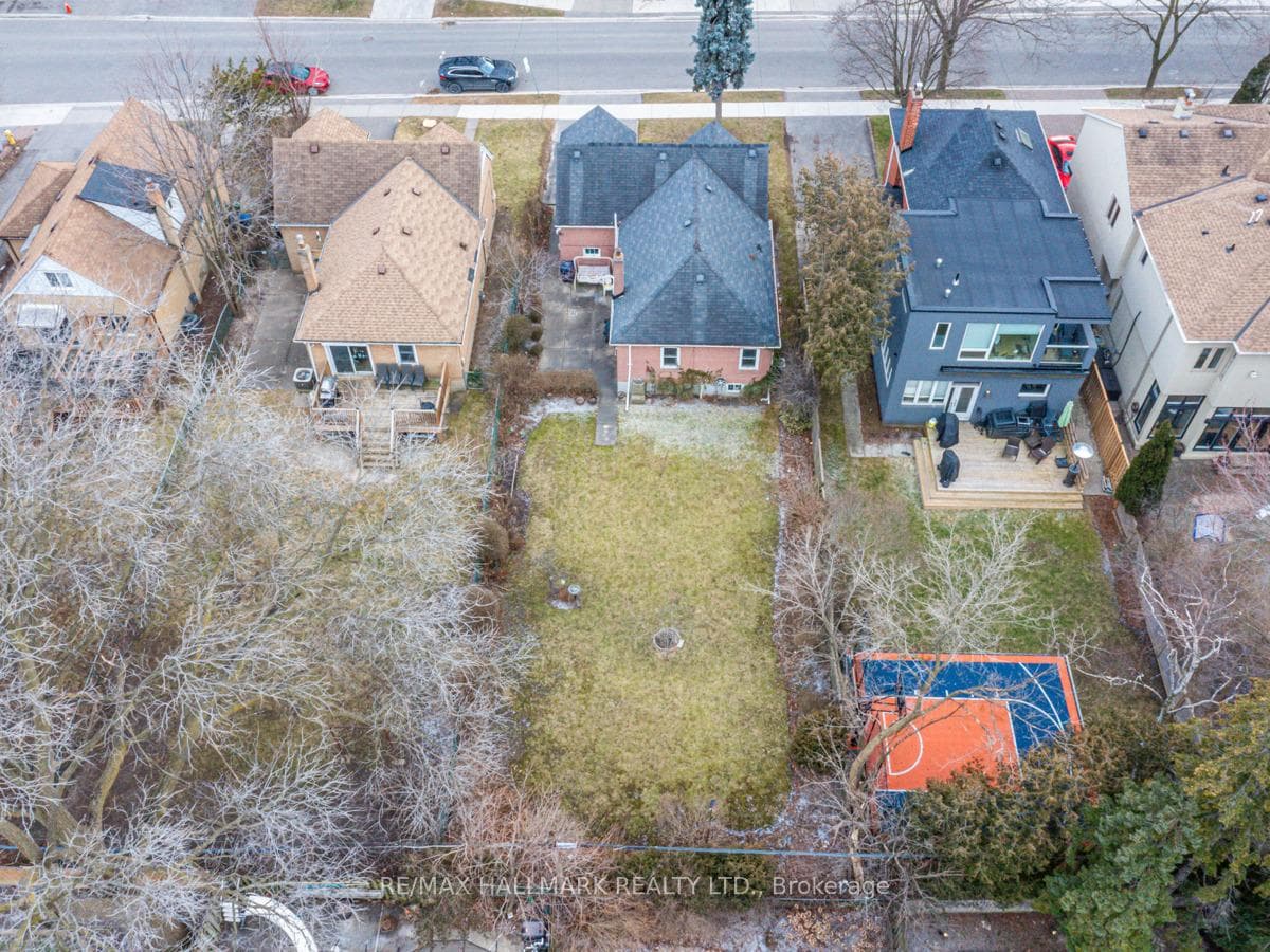 46 Dunblaine Avenue photo 37