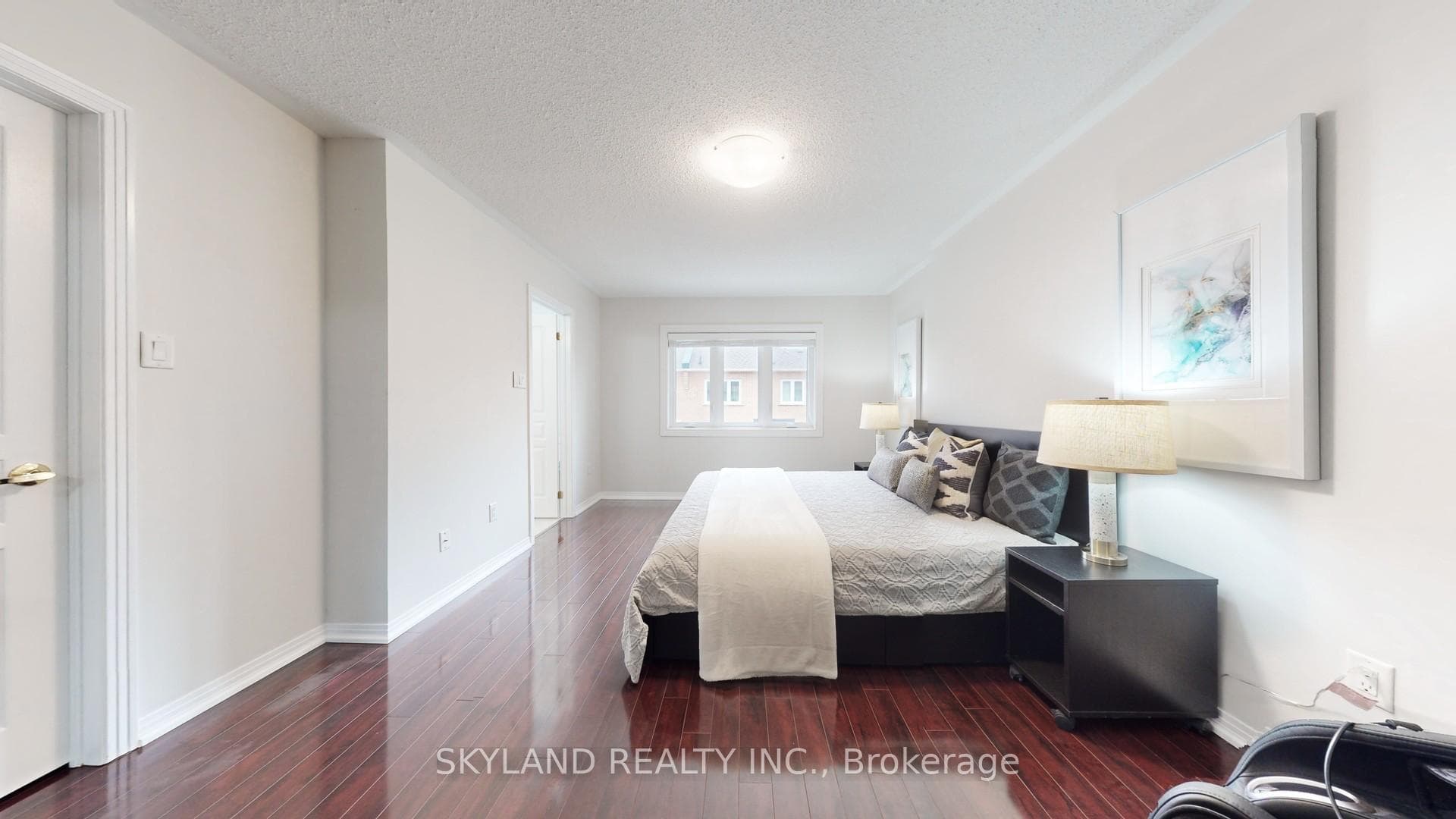 9 Magnotta Road photo 17