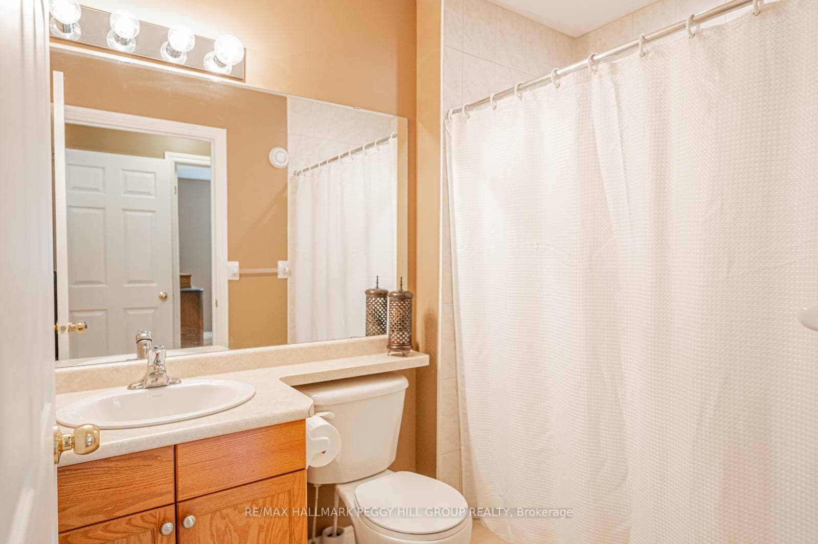 91 Seline Crescent photo 14