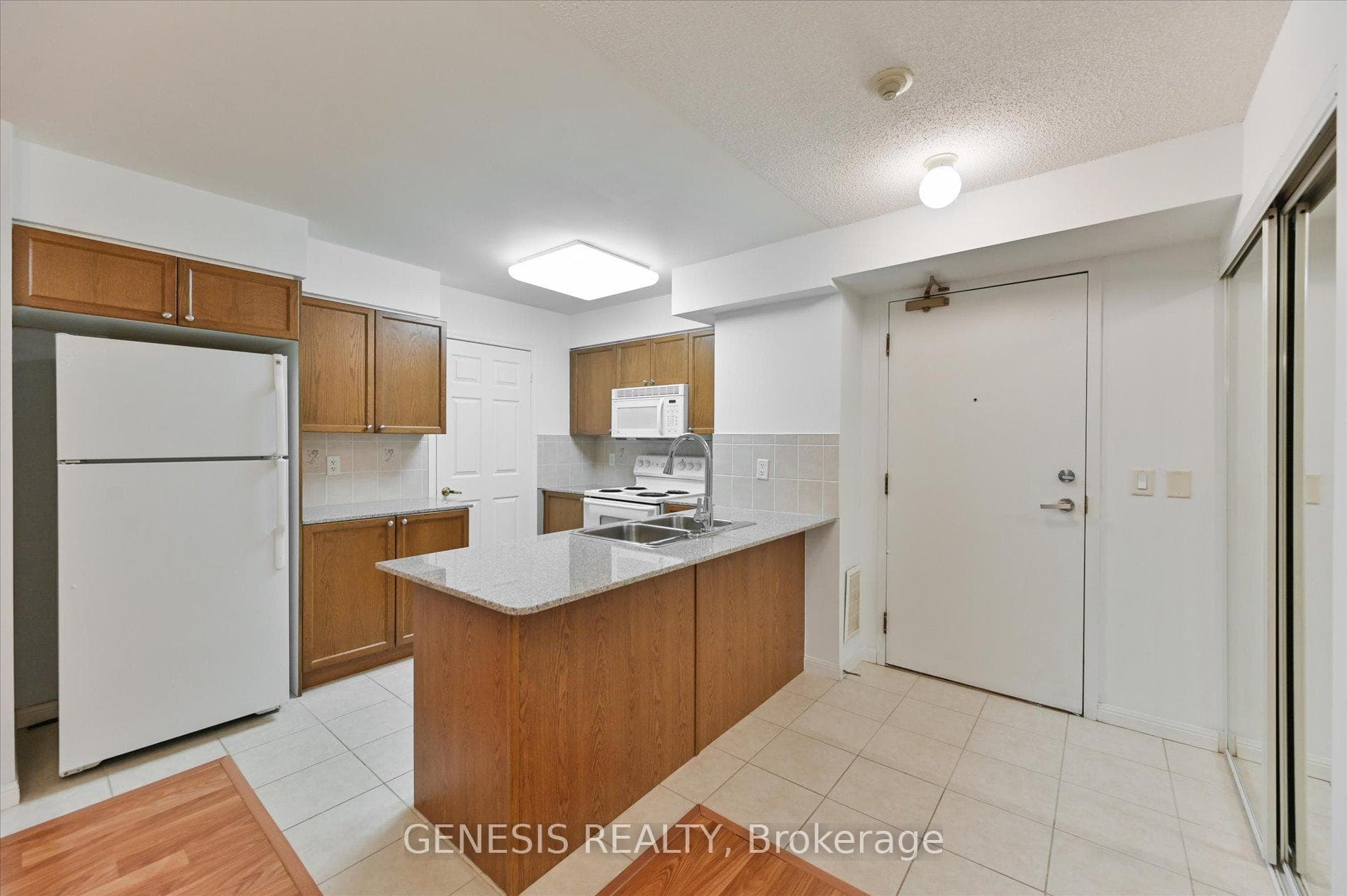 5940 Yonge Street Unit 209 photo 12