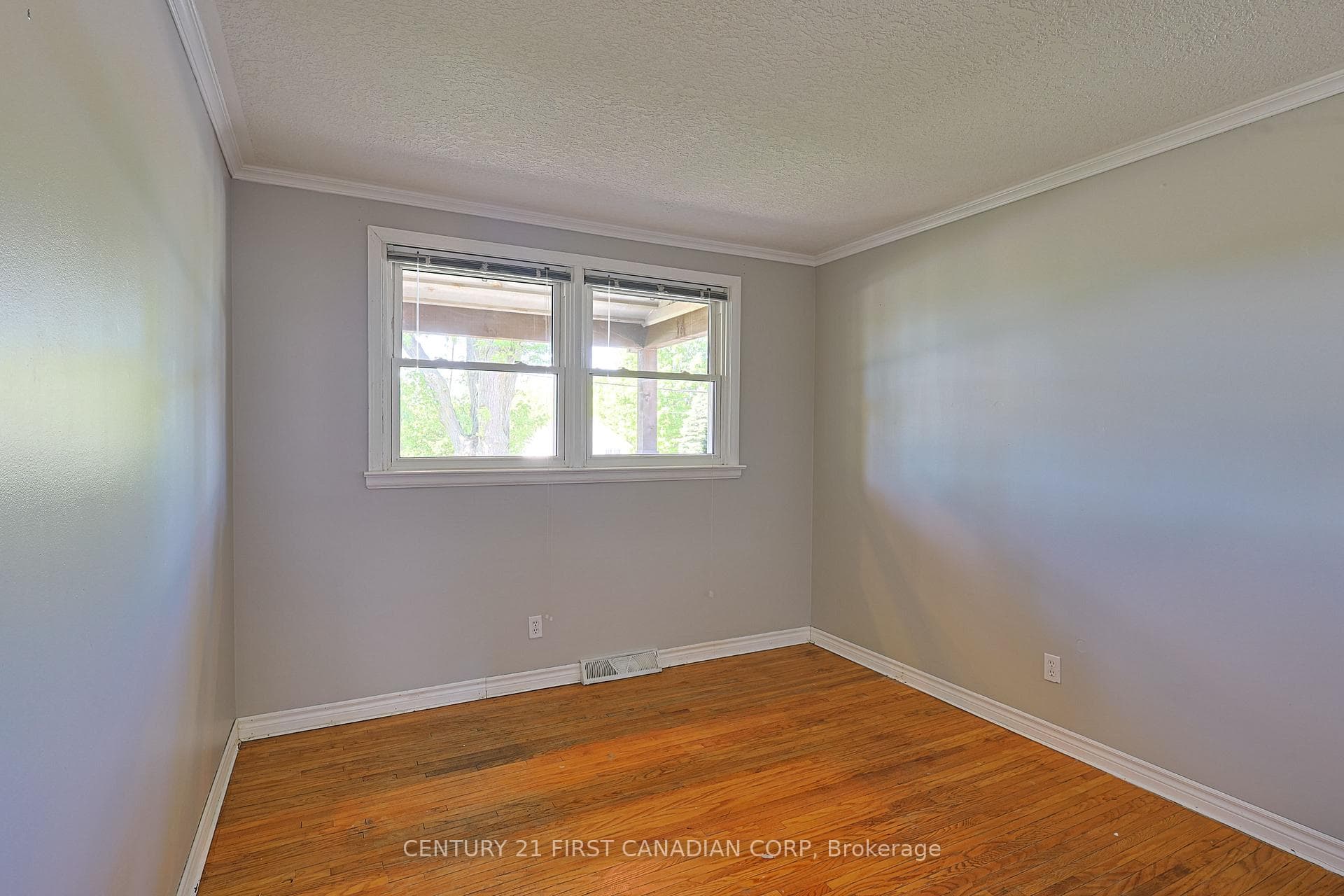 1218 Hamilton Road photo 13