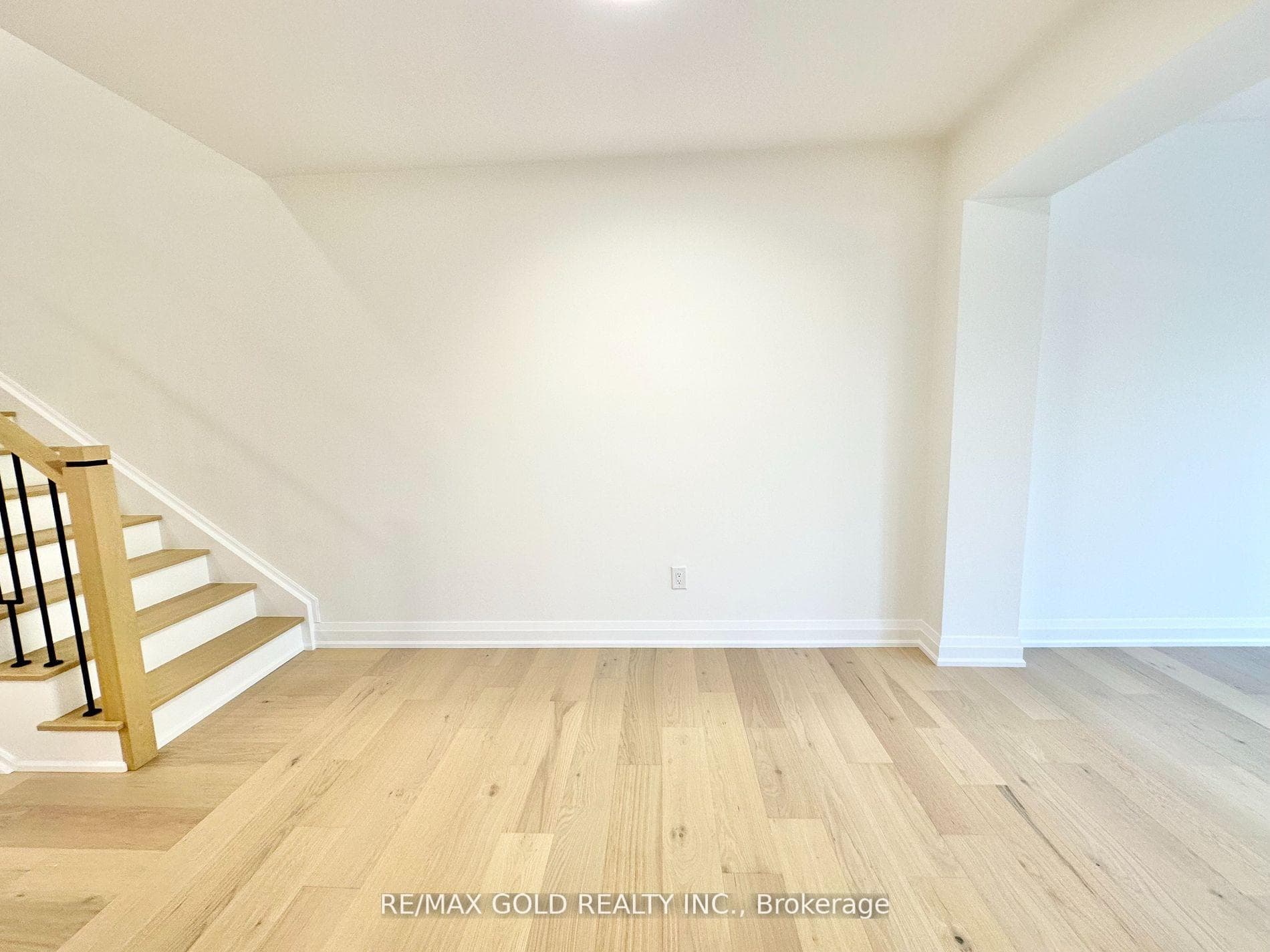 7099 Village Walk photo 20
