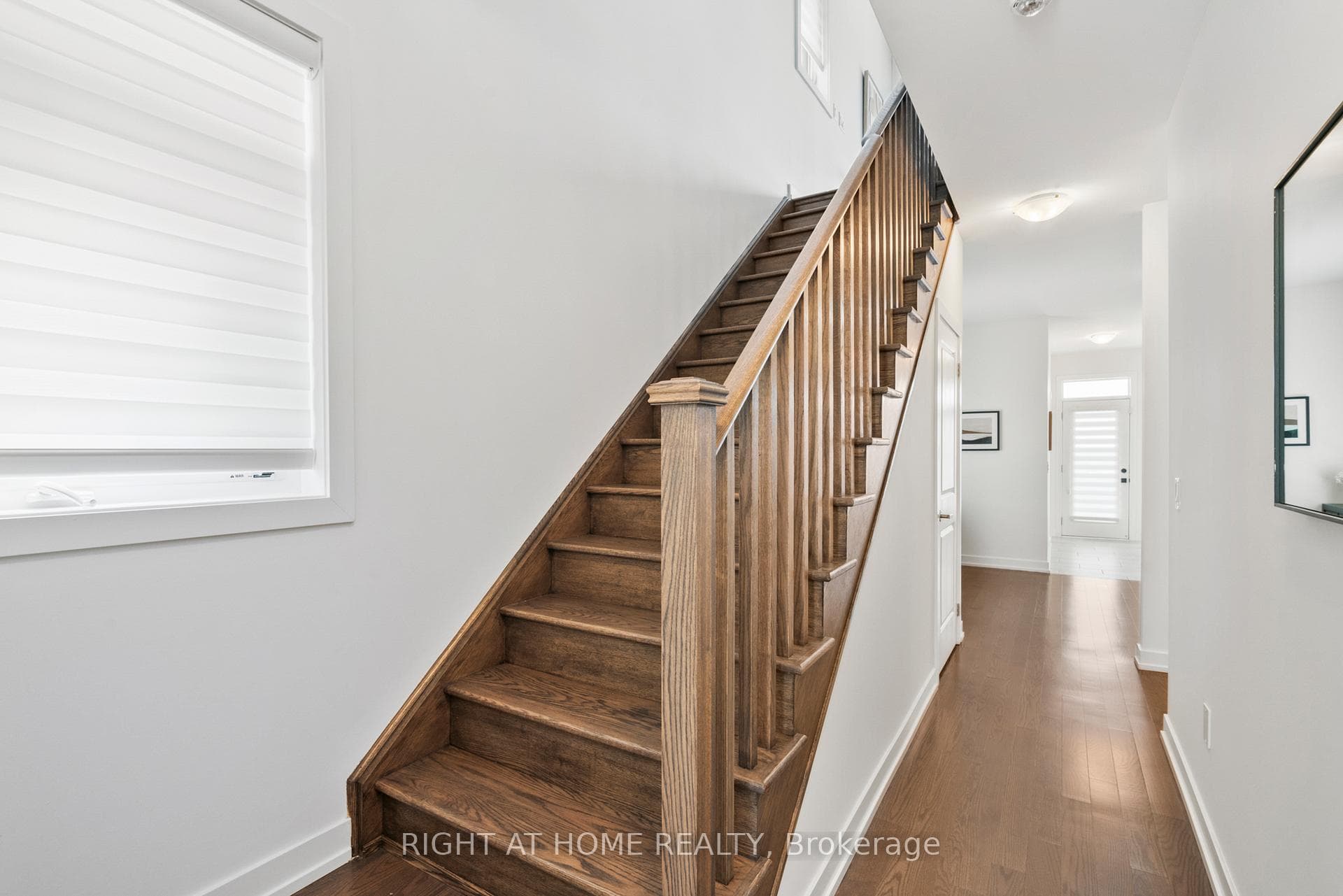 81 Glenngarry Crescent photo 32