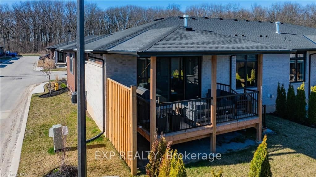300 RICHMOND Street Unit 17 photo 48