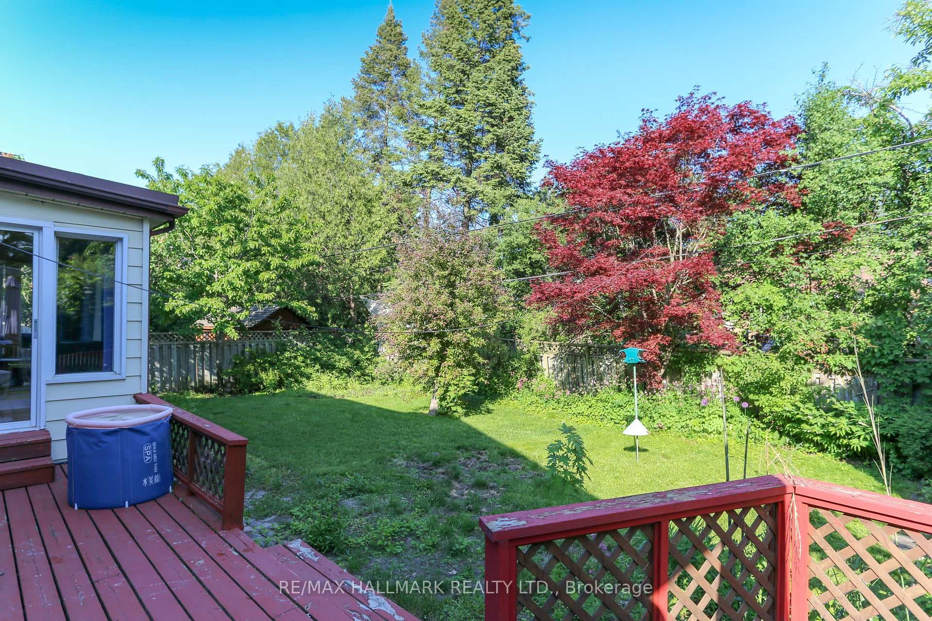 80 Berkinshaw Crescent photo 32