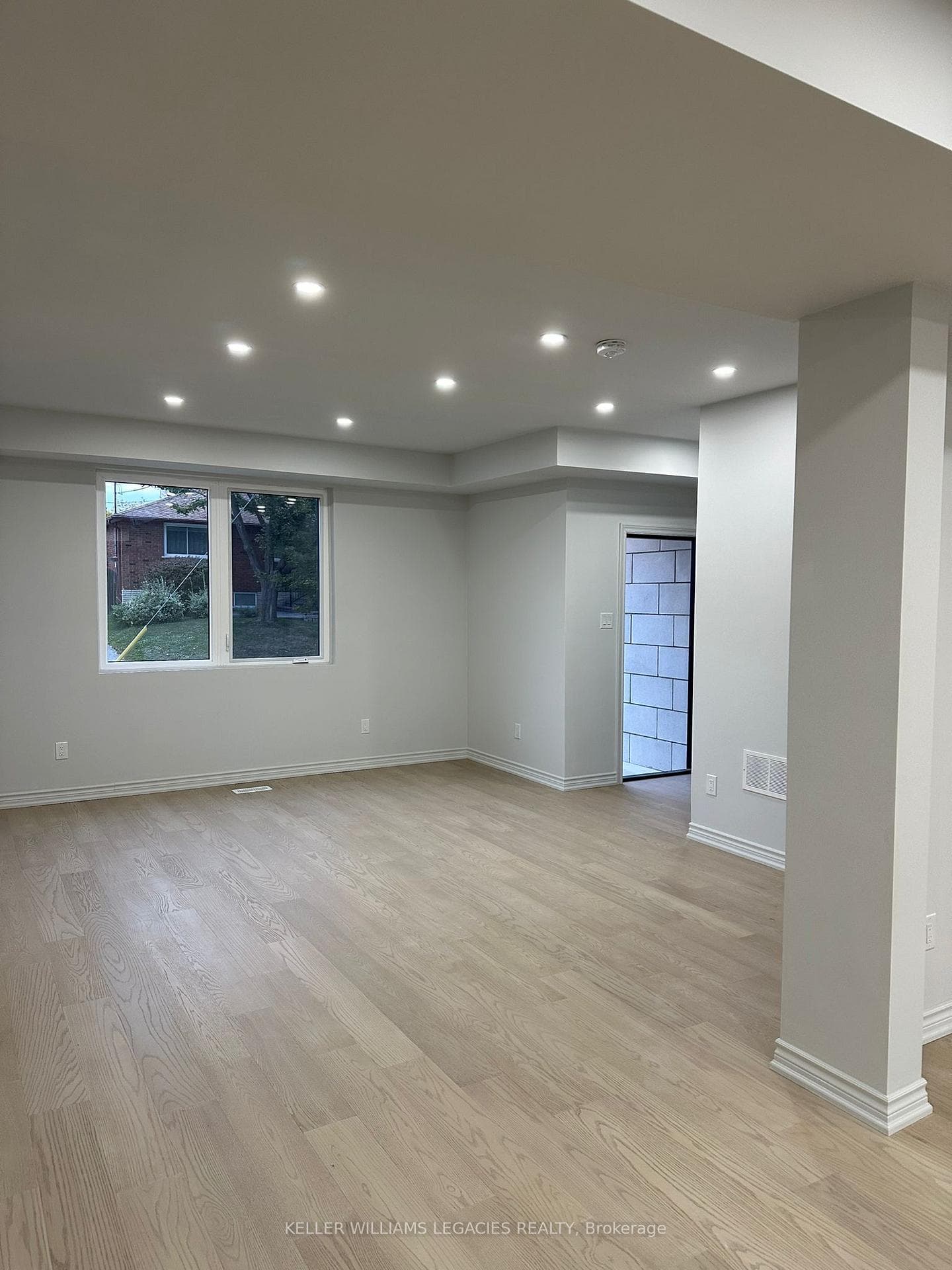 174 James Street photo 7