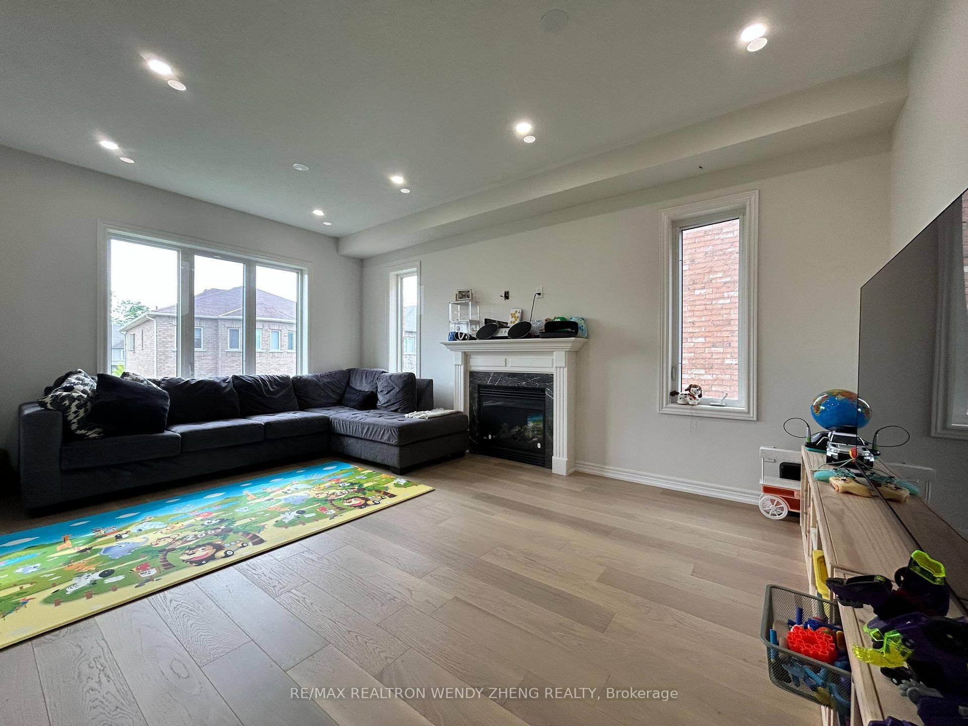 1137 ATKINS Drive photo 5