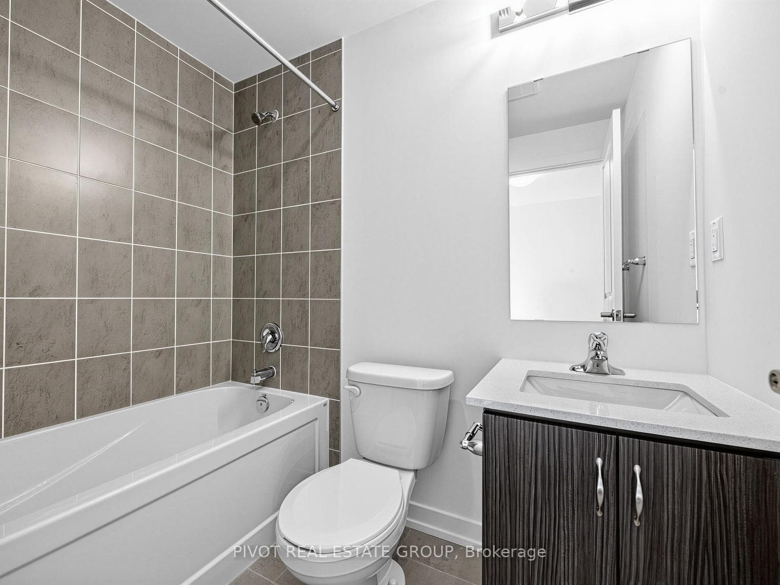 58 Elizabeth Street Unit 2408 photo 21