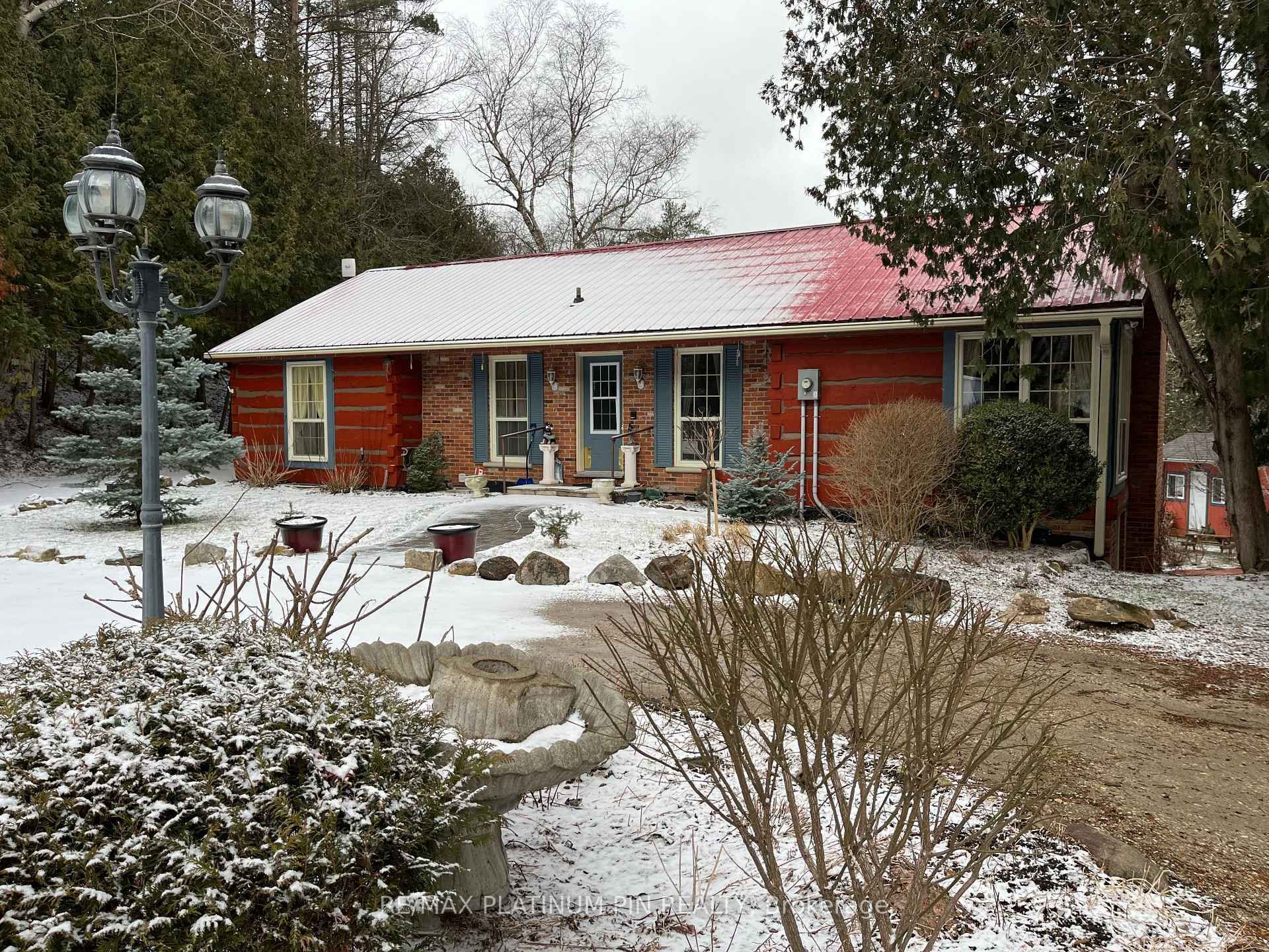 16358 Humber Station Road photo 1