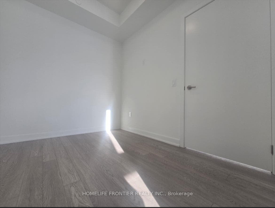 5 Quarrington Lane Unit 1608 photo 7