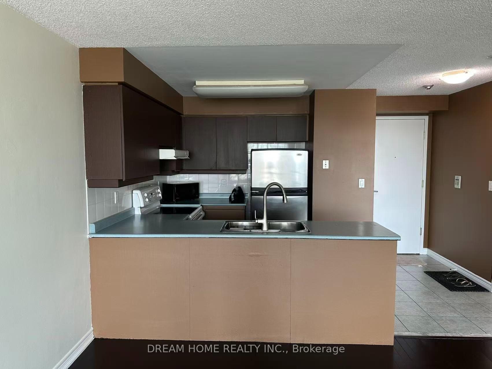 68 Corporate Drive Unit 2323 photo 6