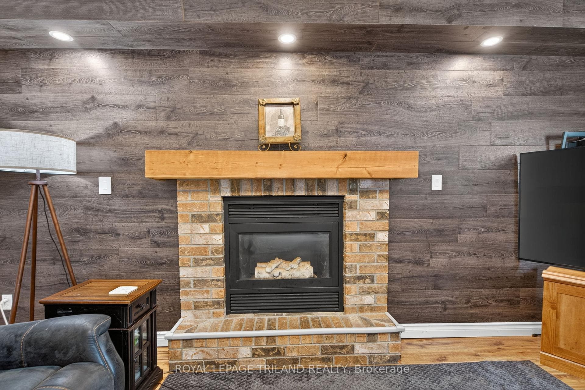 56 Parkview Crescent photo 22