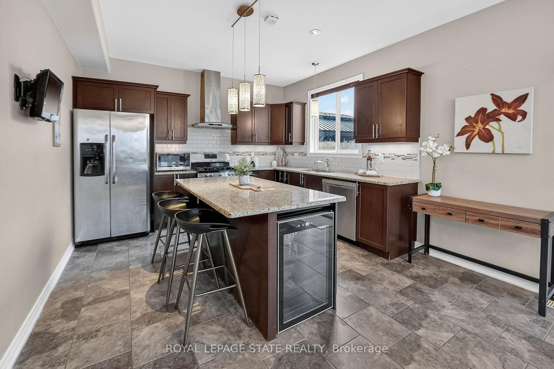 4100 Cassandra Drive photo 10