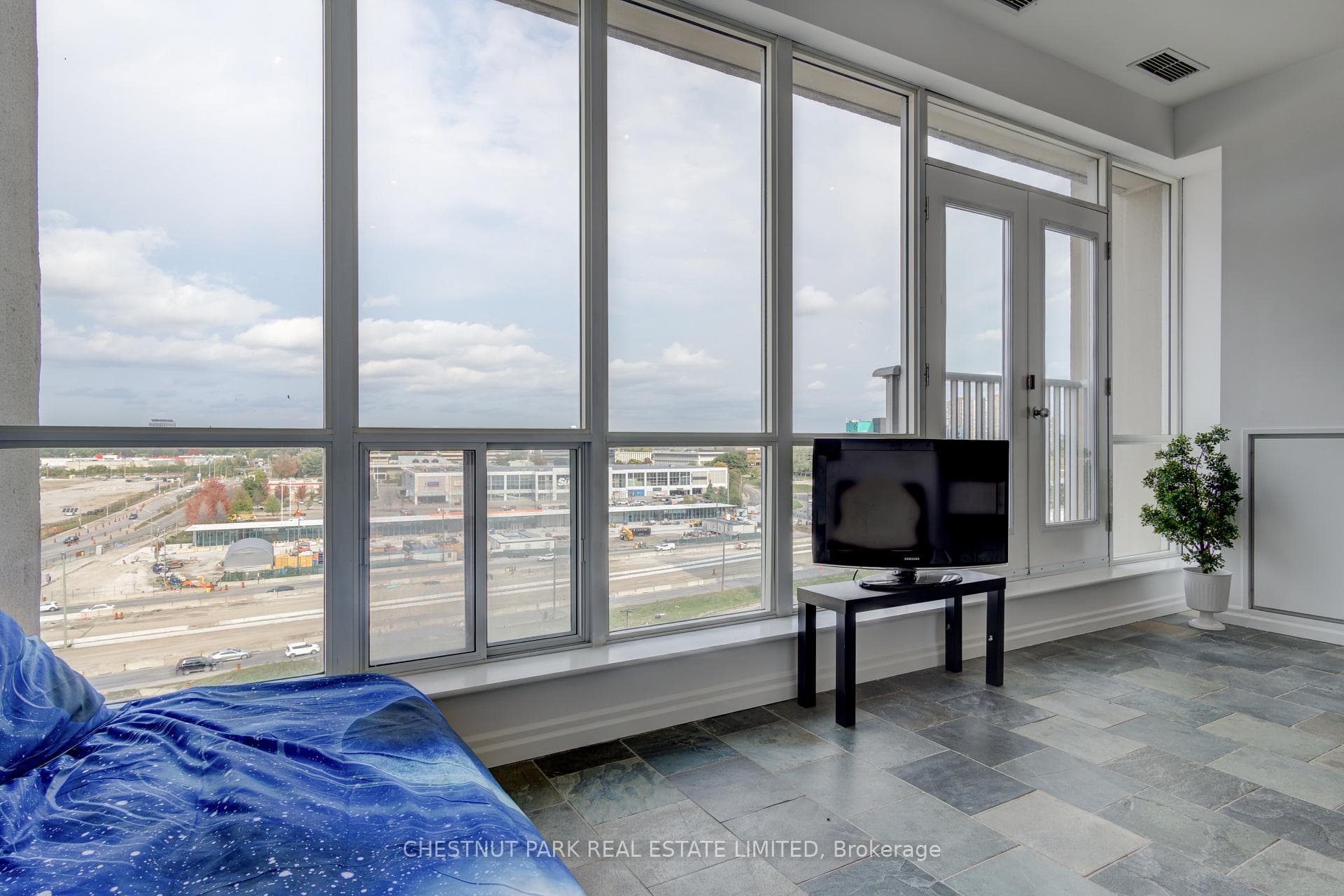 797 Don Mills Road Unit 806 photo 15