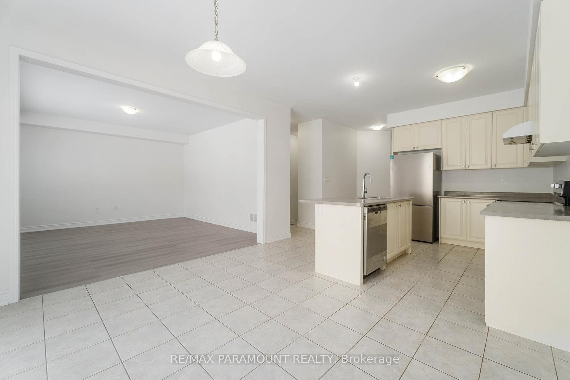 20 Vaughn Drive photo 7