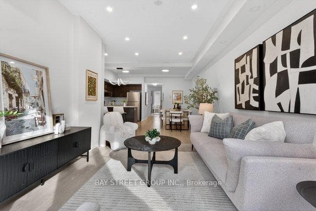 1 Eaton Park Lane Unit 18 photo 12