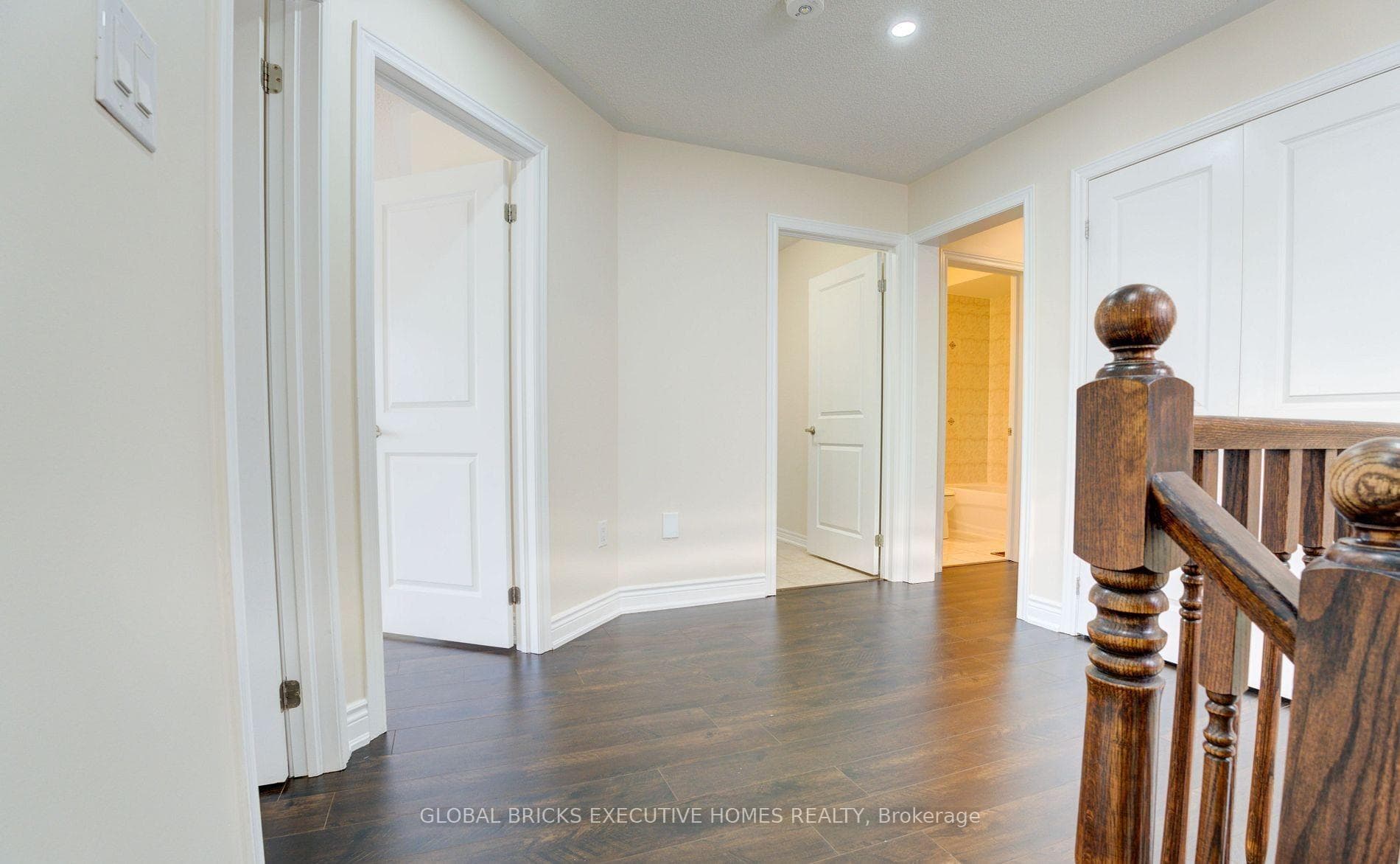 33 Antibes Drive photo 19