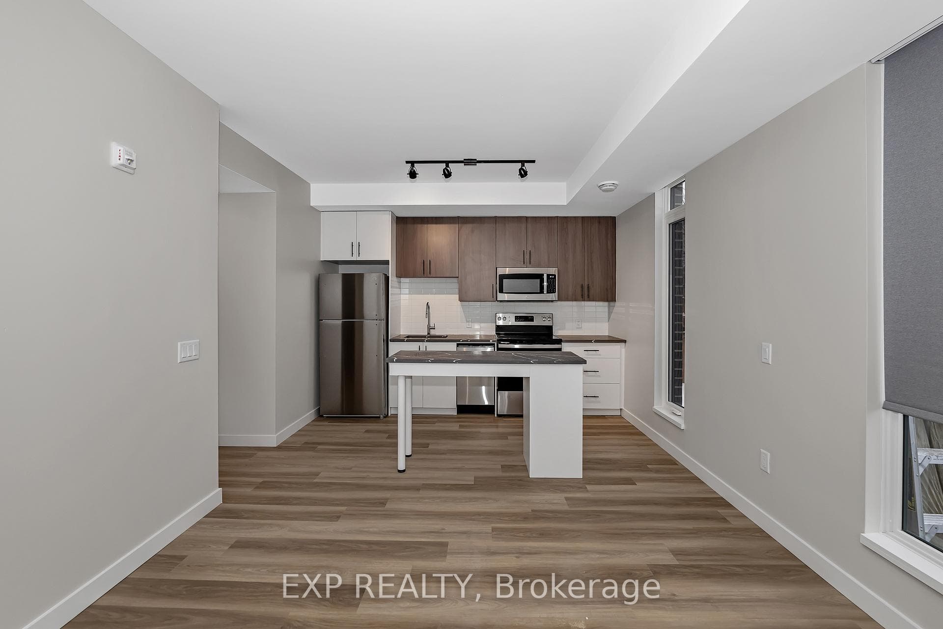 211 Armstrong Street Unit 102 photo 6