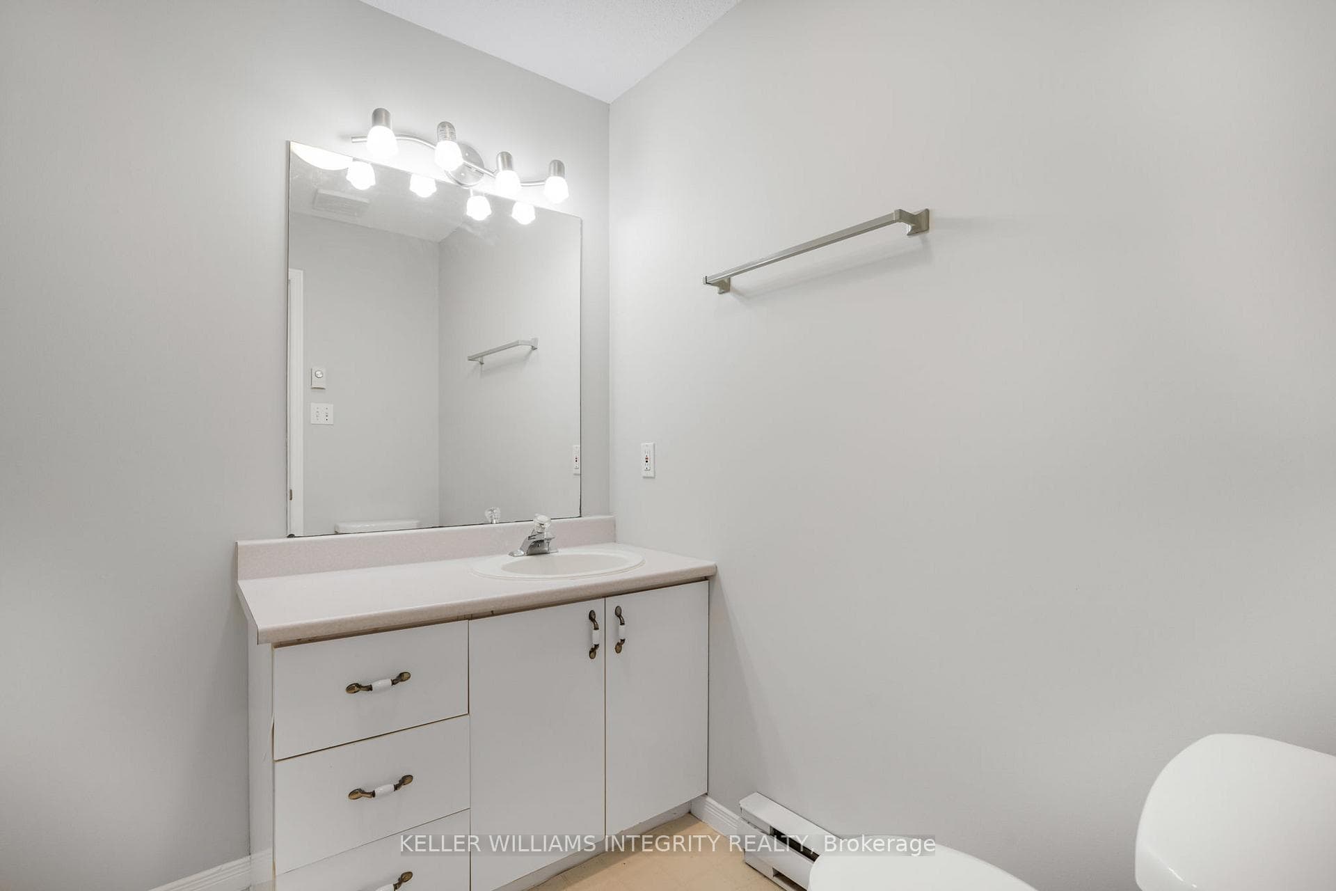 739 Morris Street photo 23