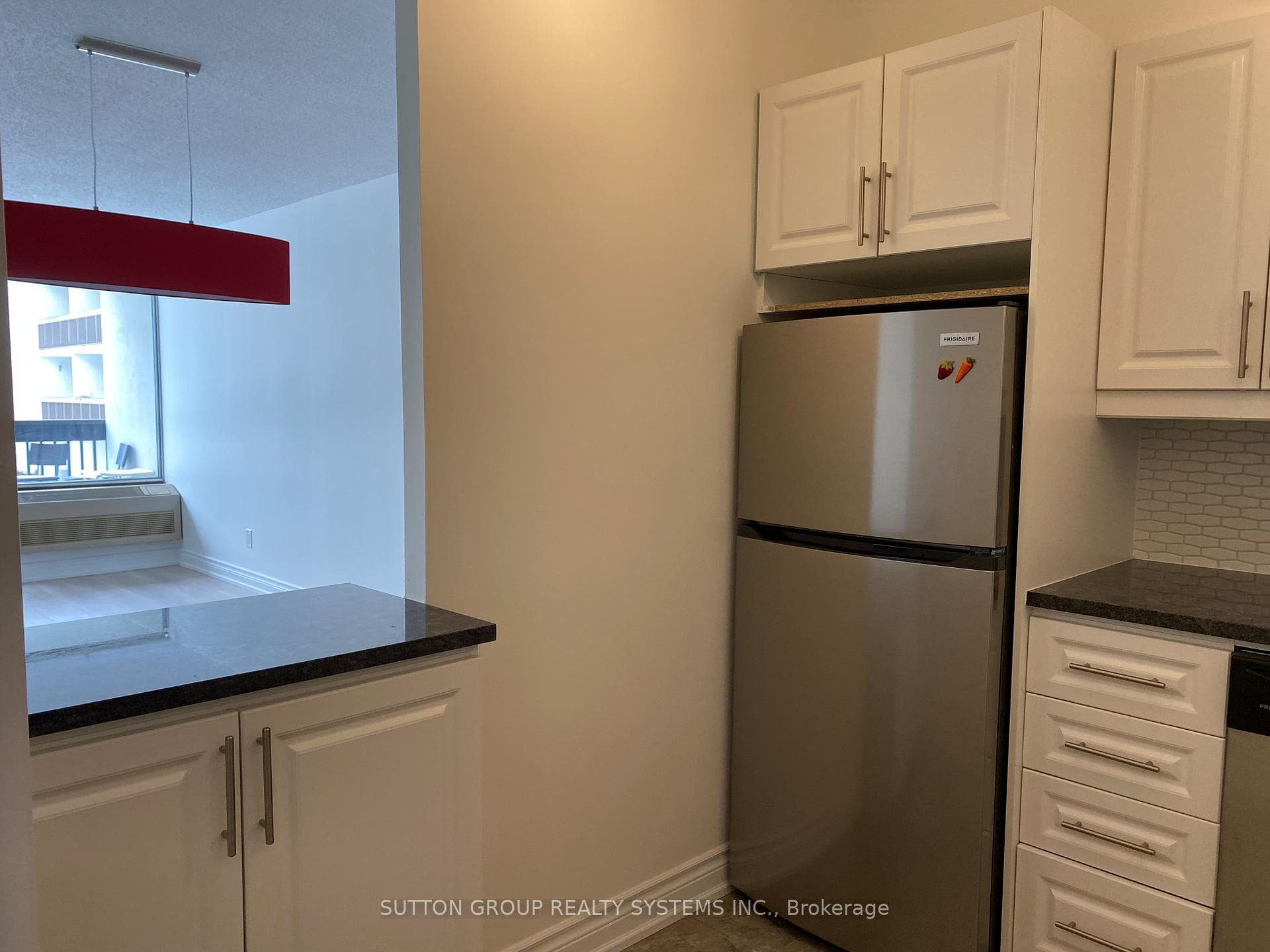 30 Fashion Roseway N/A Unit 215E photo 4