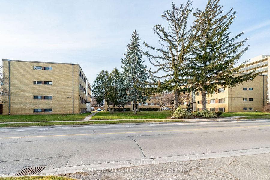 2043 PROSPECT Street Unit 39 photo 1