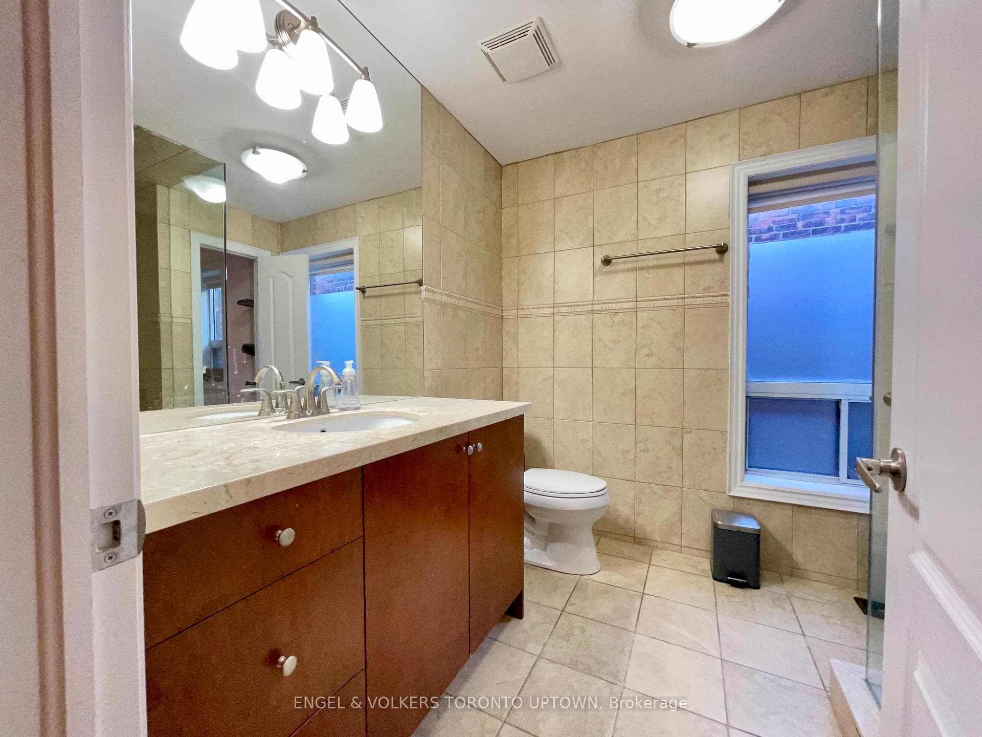90 Crawford Street photo 18