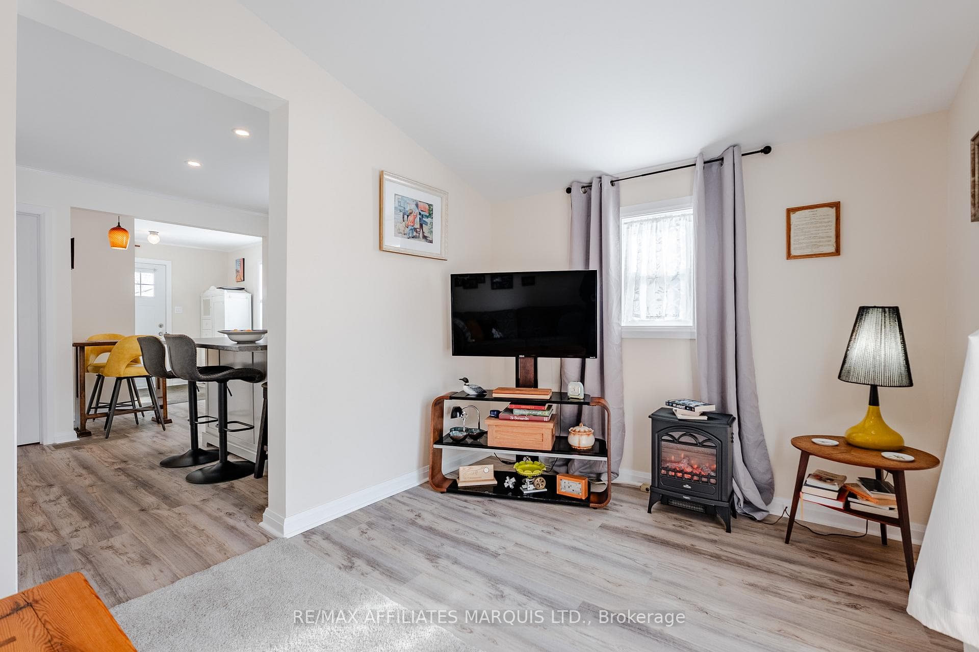 1234 Notre Dame Street photo 22