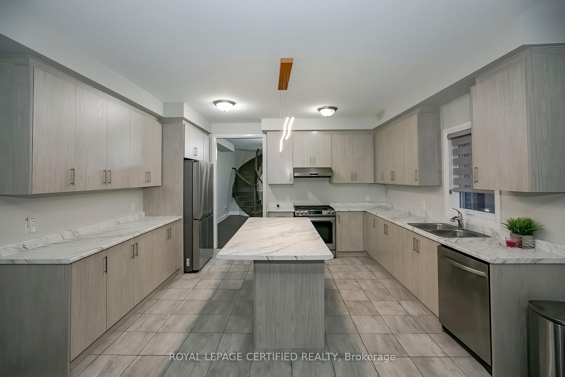 34 Dalbeattie Drive photo 12