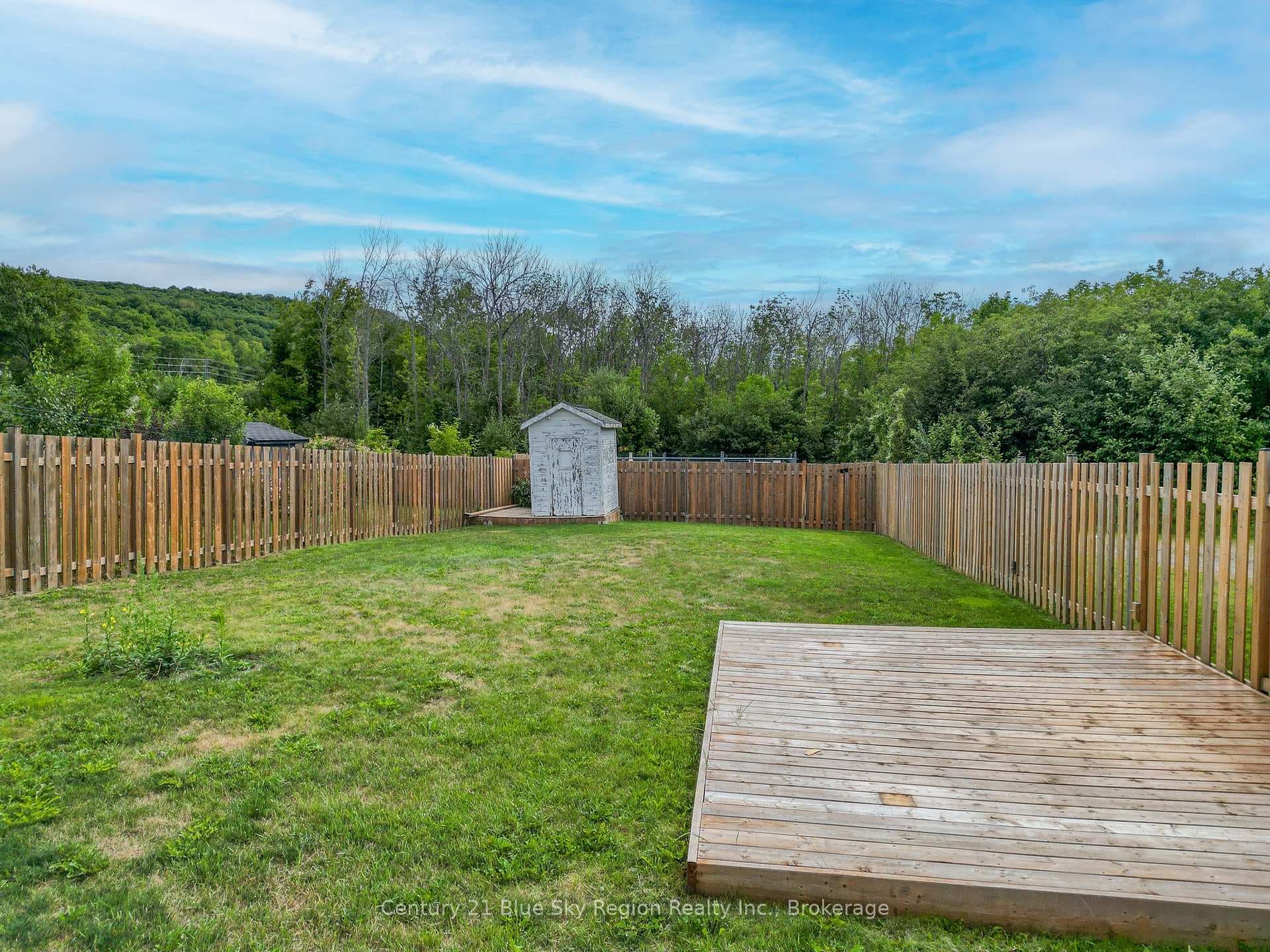 122 Johnston Road photo 40