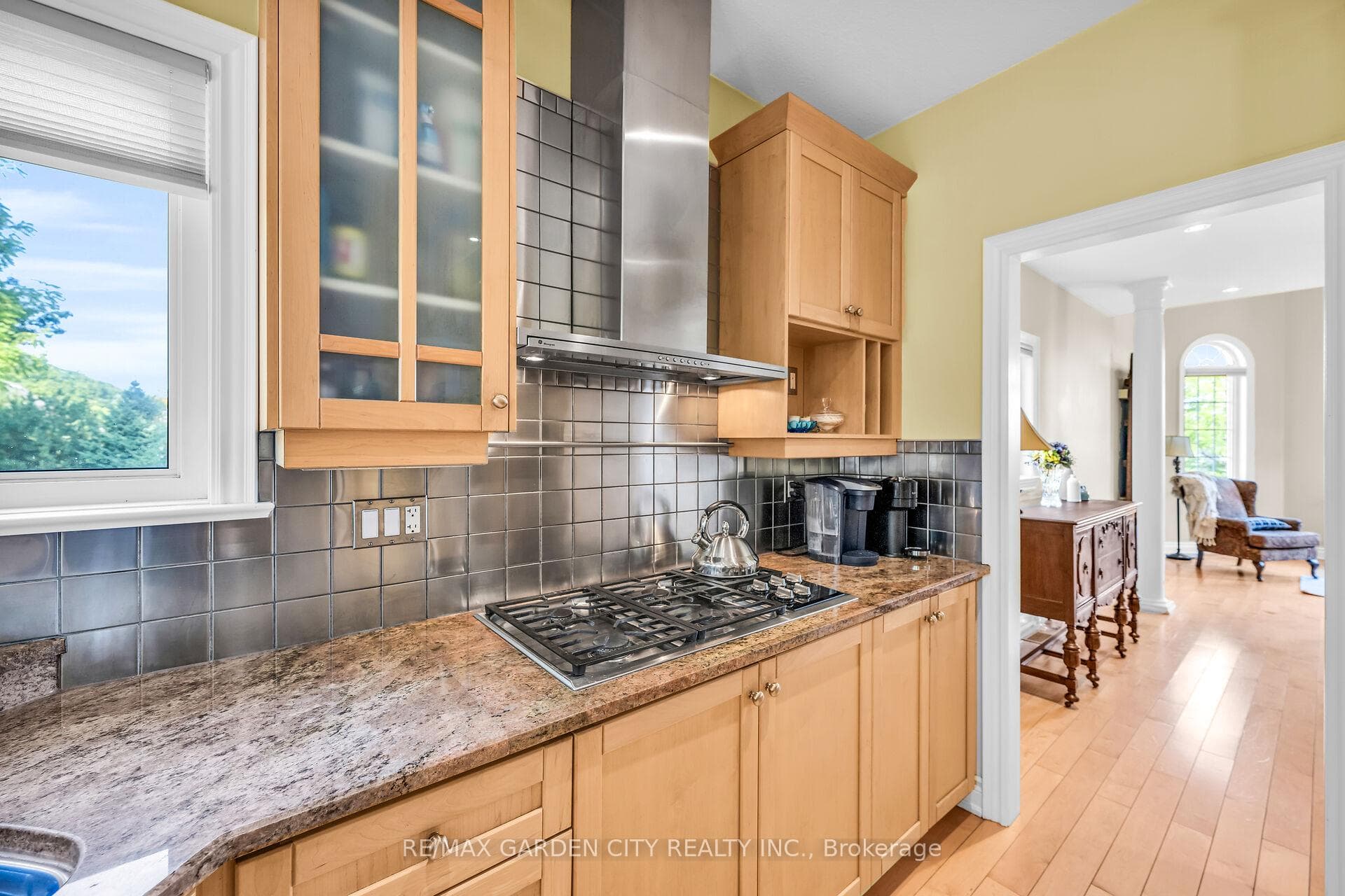 45 Bell Avenue photo 19