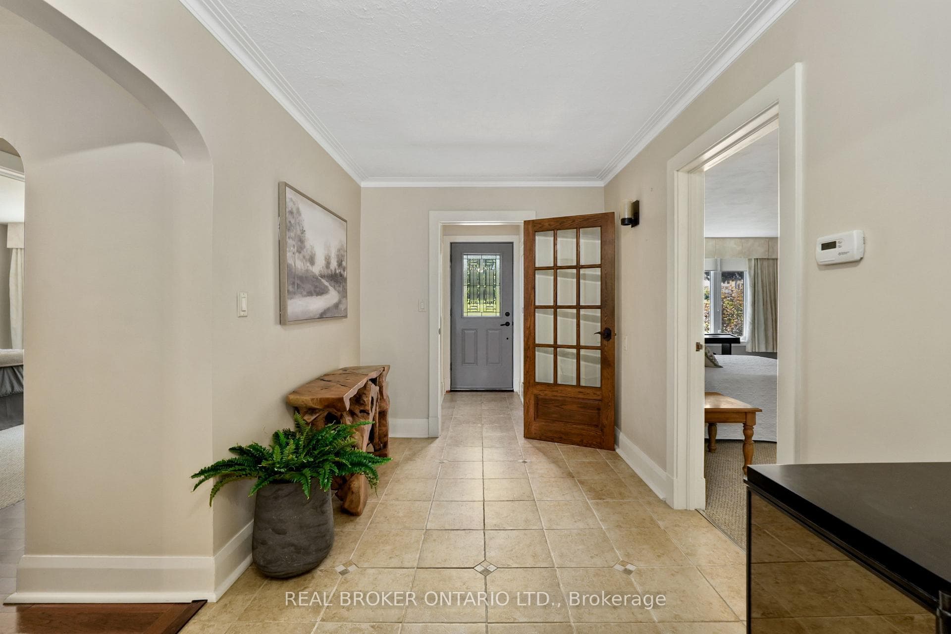 1018 Ward Street photo 4