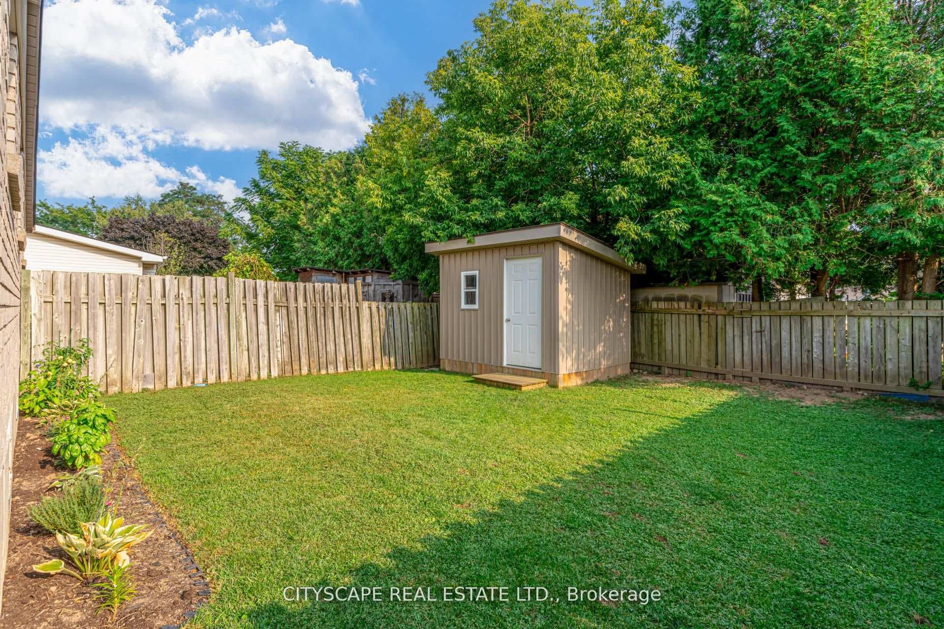 36 Telfer Court photo 35