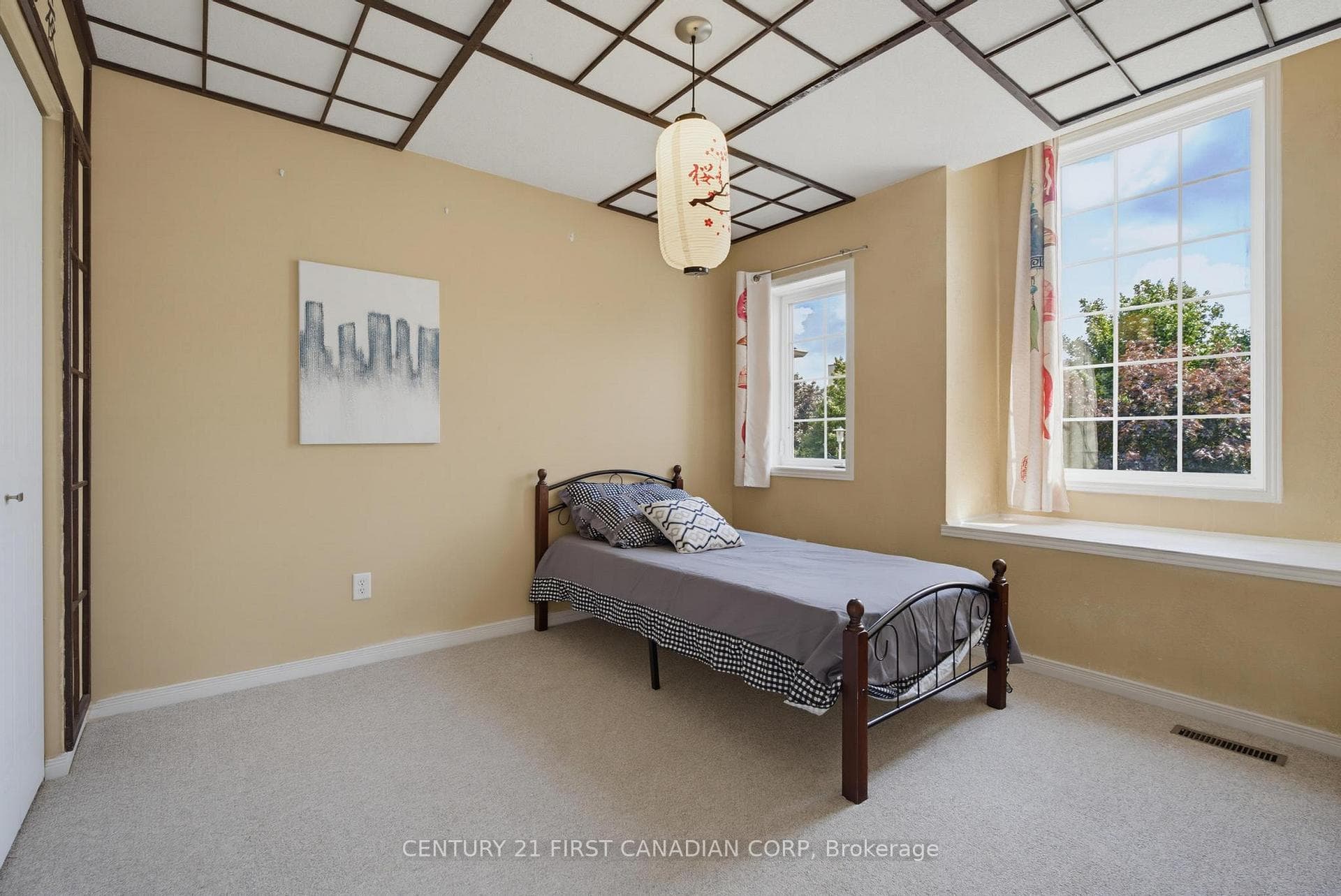 761 BLACKSMITH Street photo 22