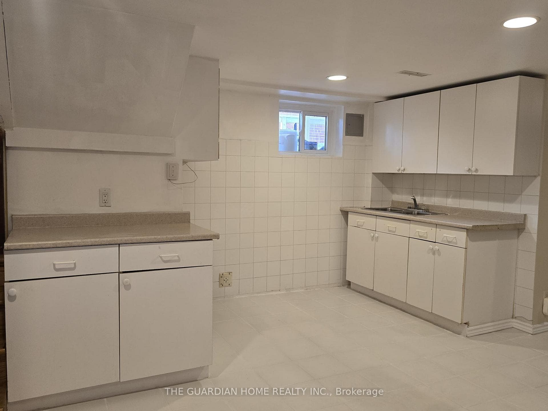 15 Princemere Crescent photo 13