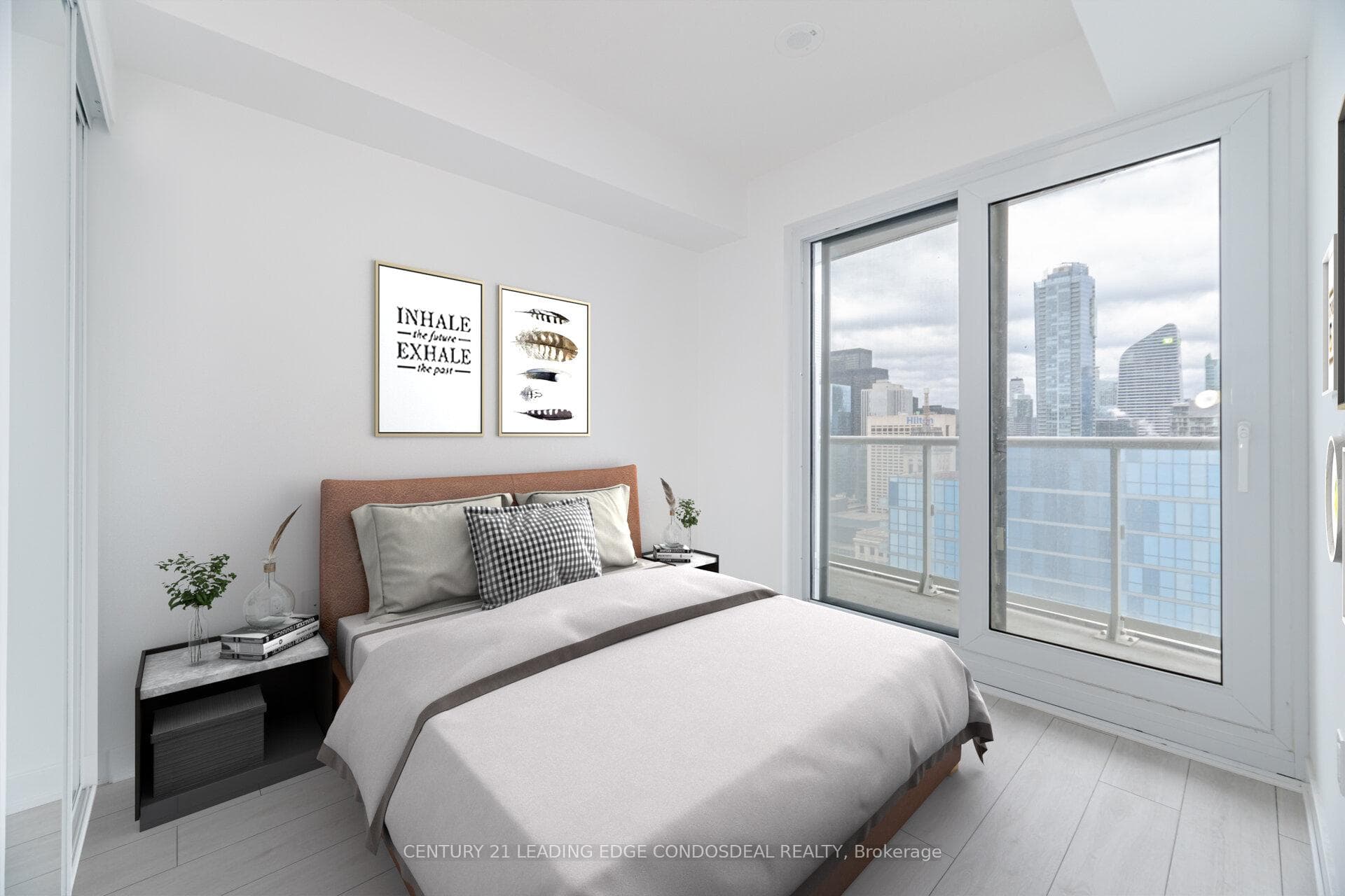 230 Simcoe Street Unit 2518 photo 15