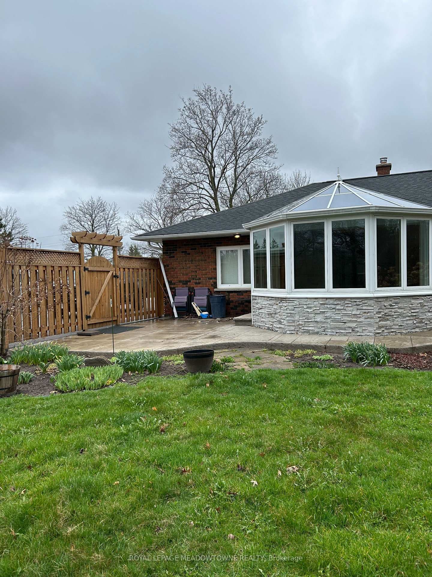 14255 Trafalgar Road photo 33