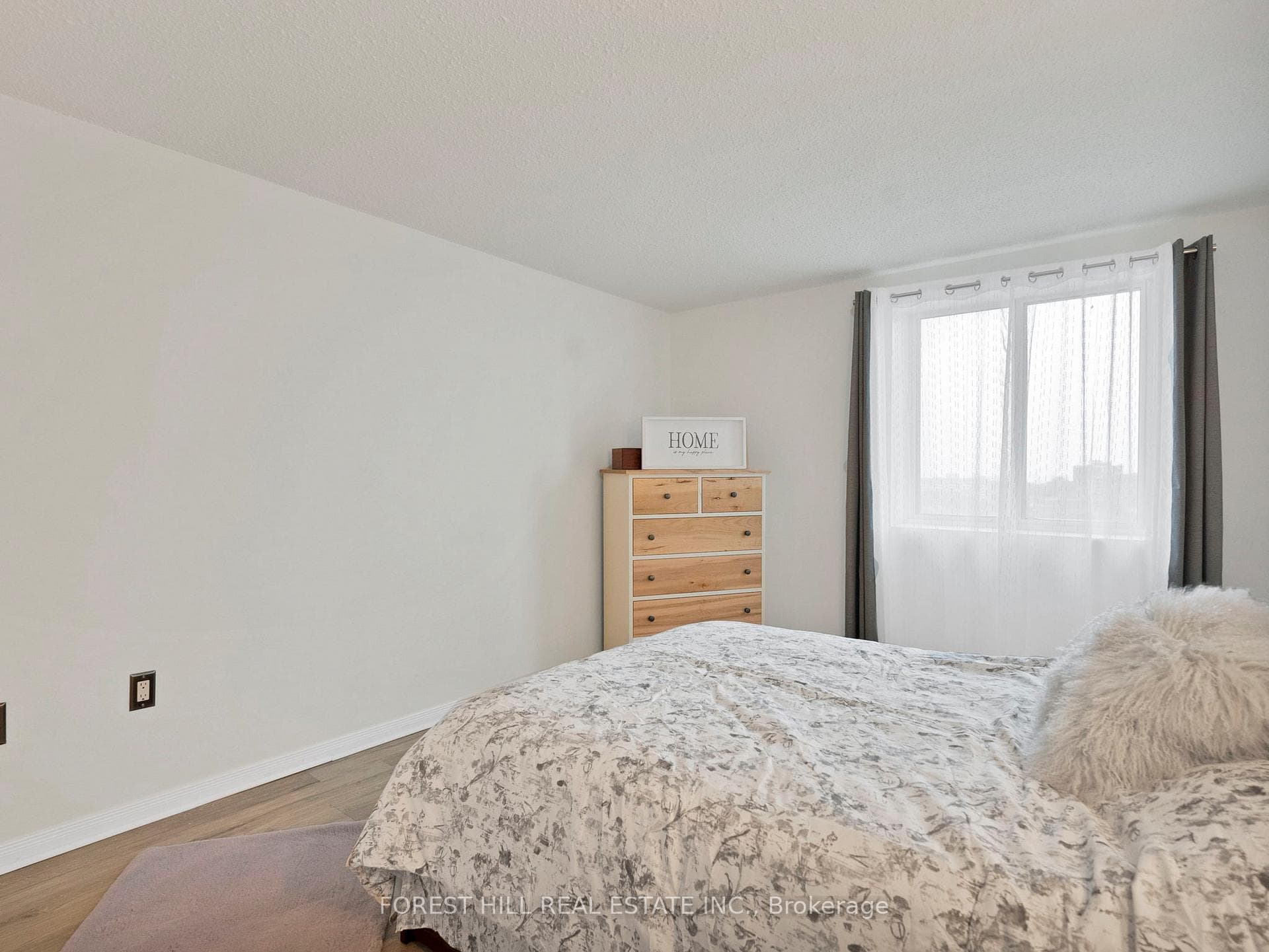 6720 Glen Erin Drive Unit 1005 photo 16