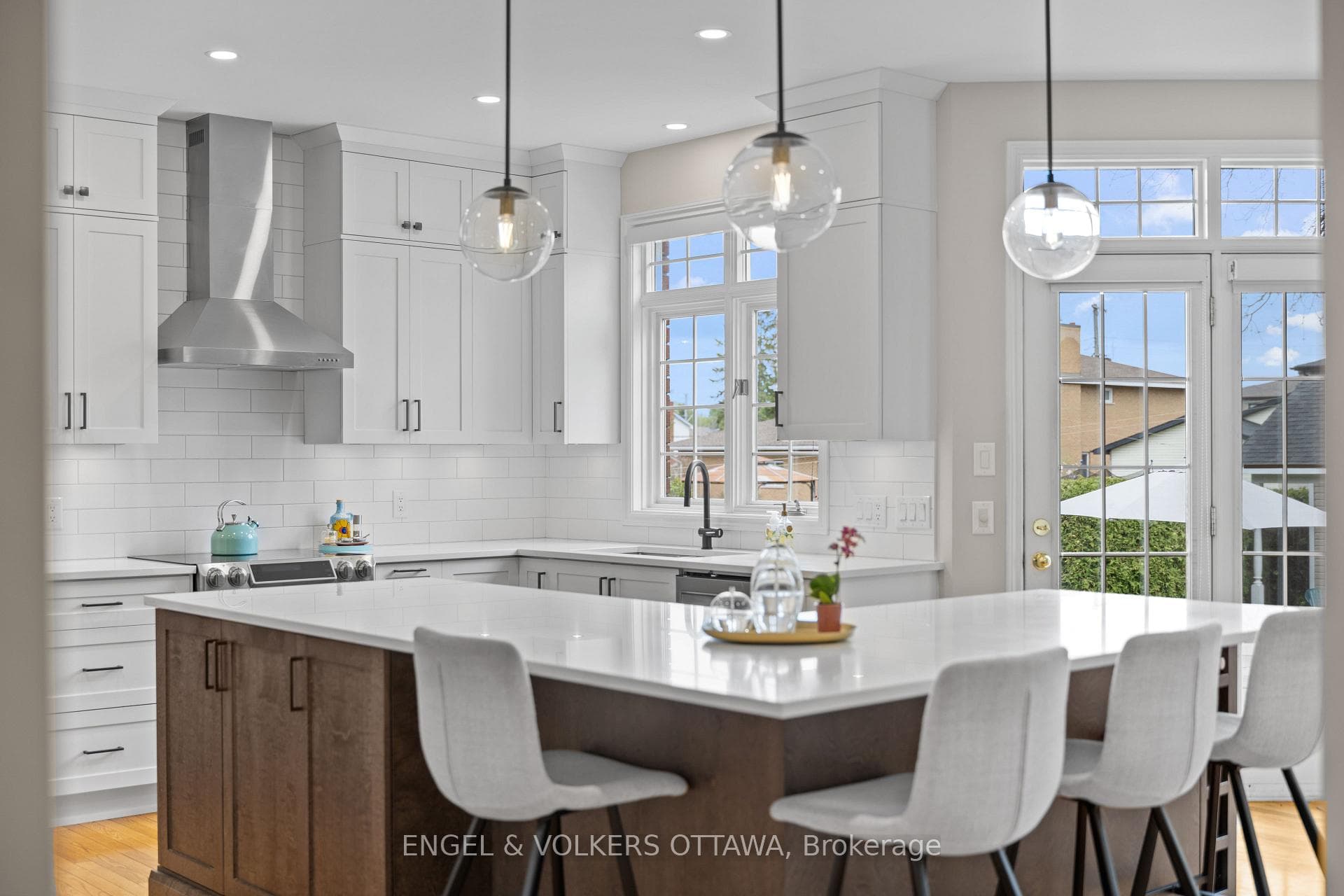 1014 Stormont Street photo 13
