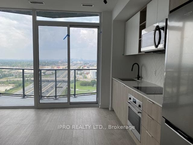 36 Zorra Street Unit 1810 photo 8
