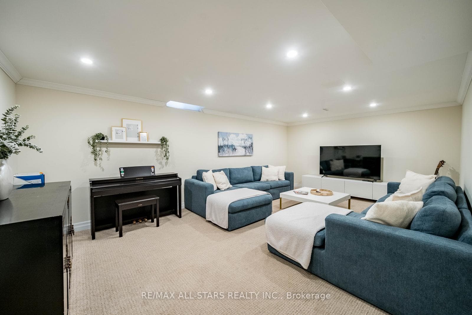 1 Alderwood Street photo 32
